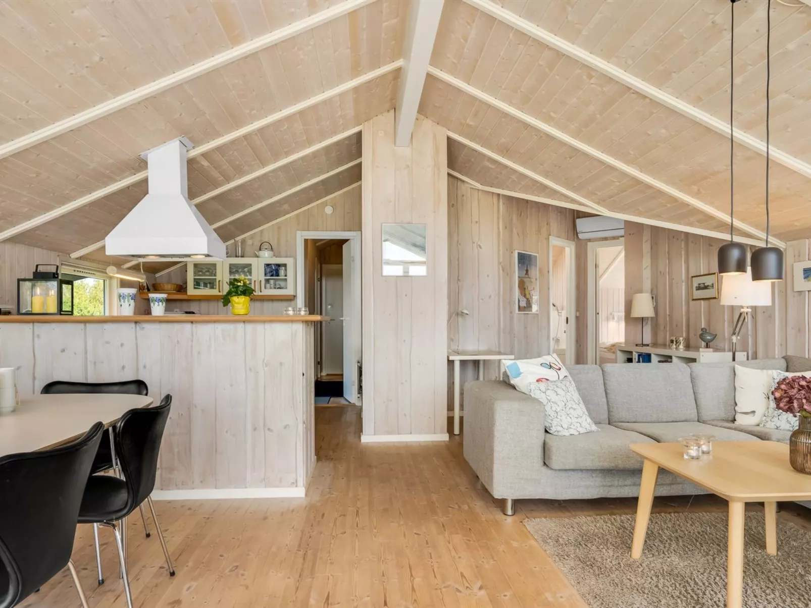 "Eddi" - 550m from the sea-Binnen