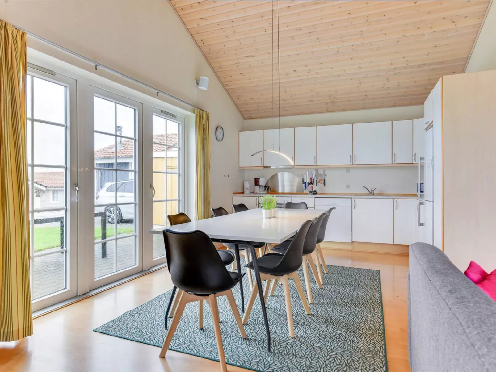 "Karina" - 150m to the fjord-Binnen