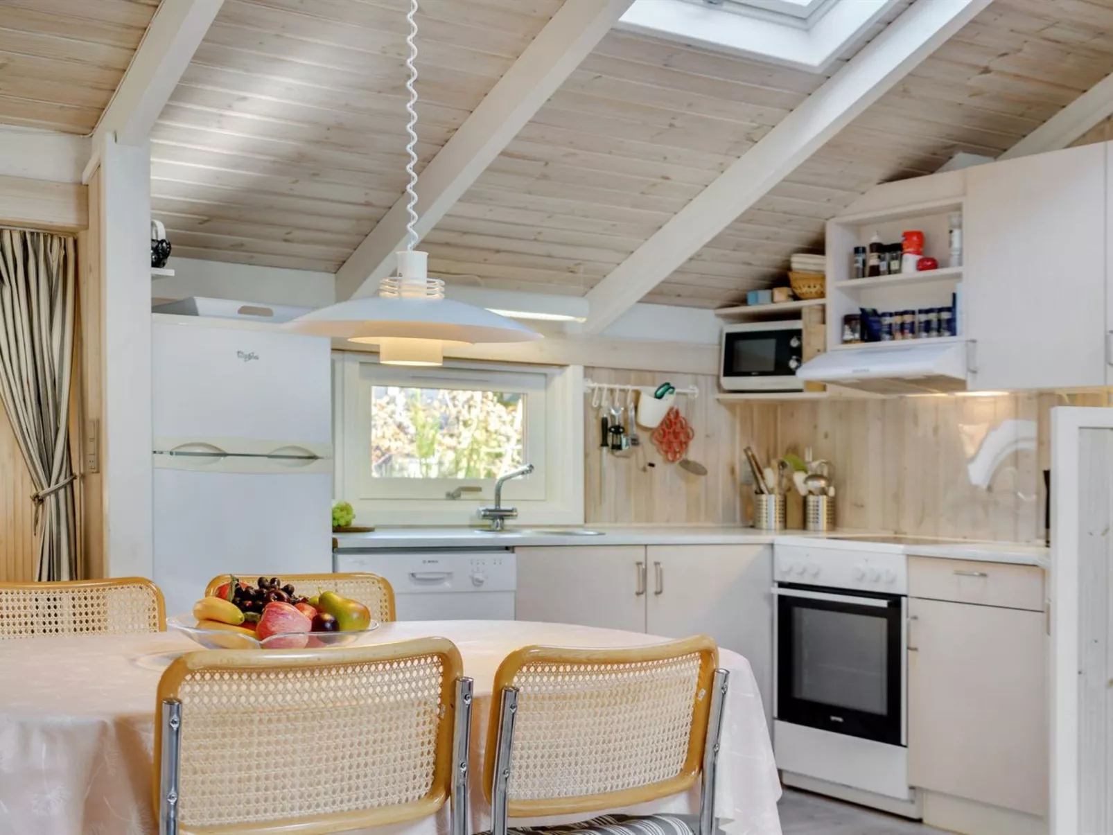 "Peter" - 400m from the sea-Binnen