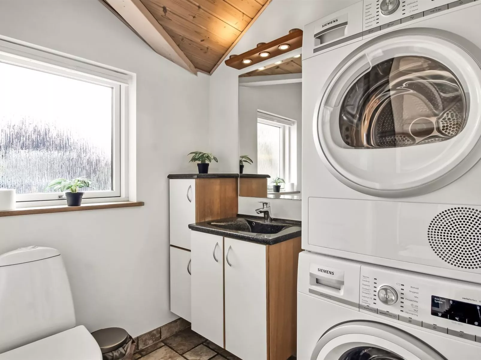 "Steen" - 800m from the sea-Binnen