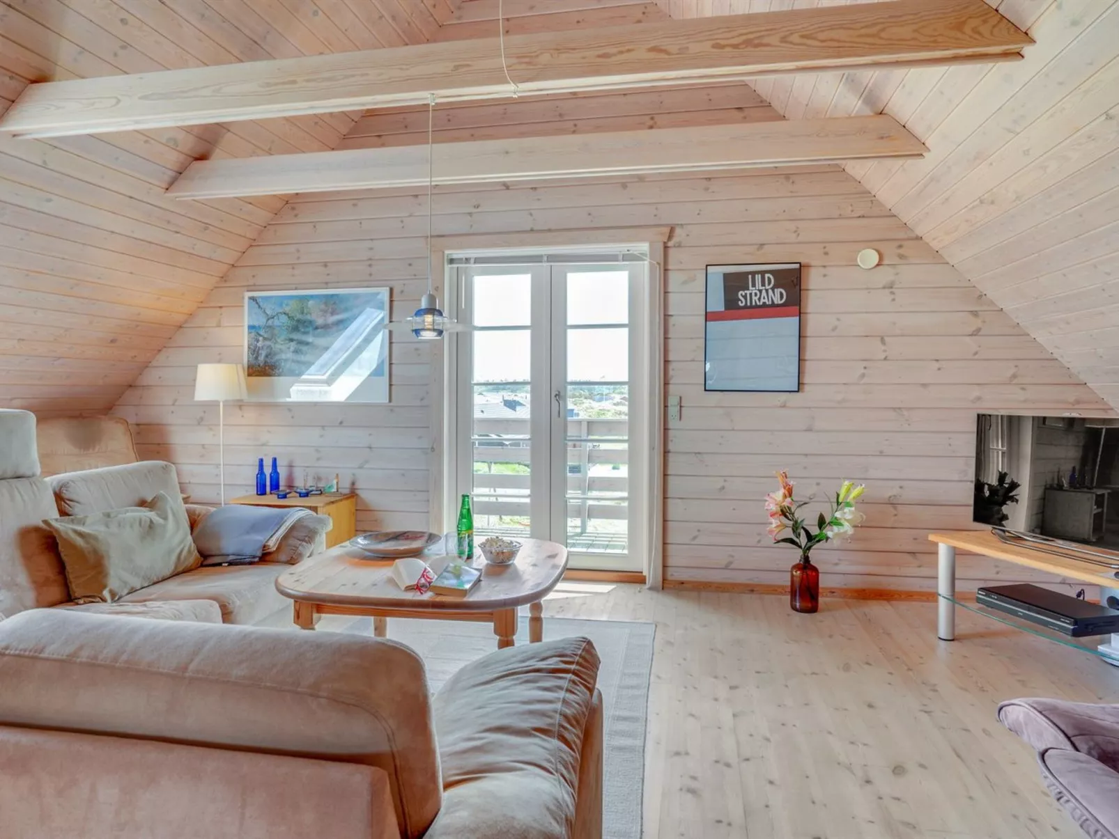 "Bjarnger" - 200m from the sea-Binnen