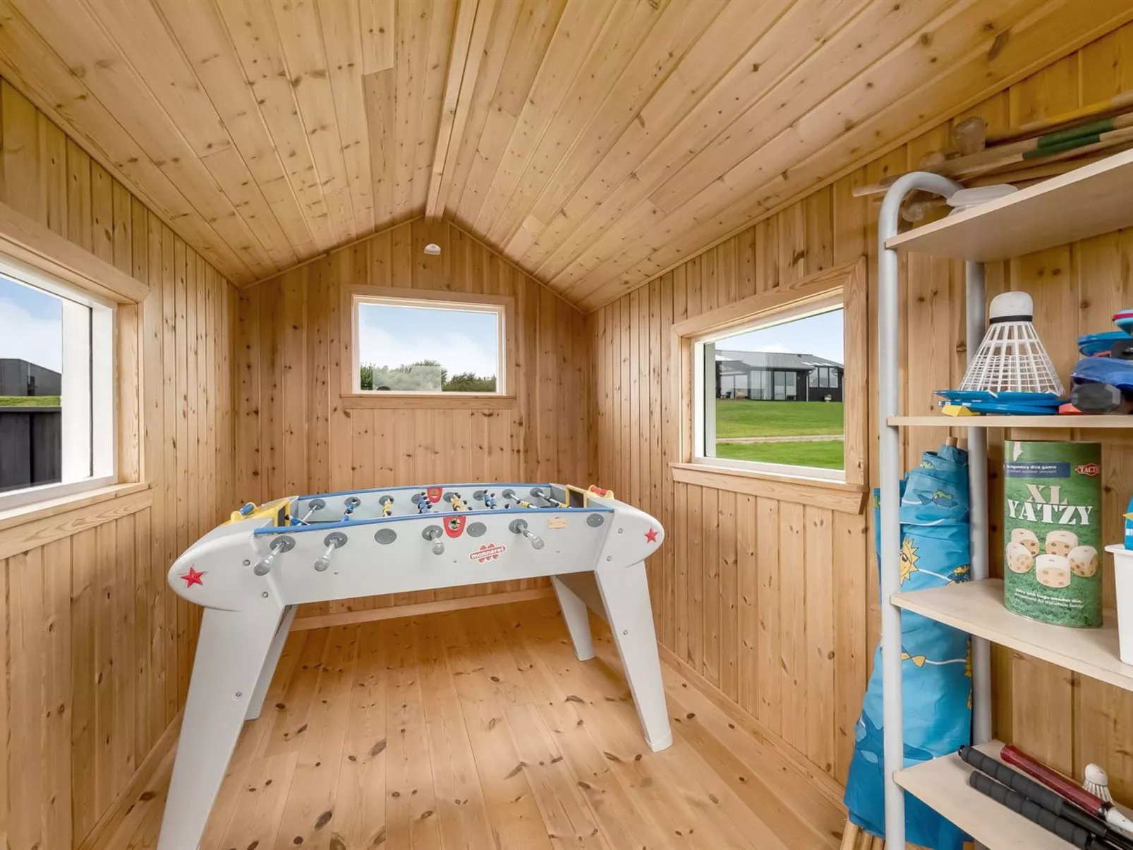 "Samuil" - 300m to the fjord-Binnen