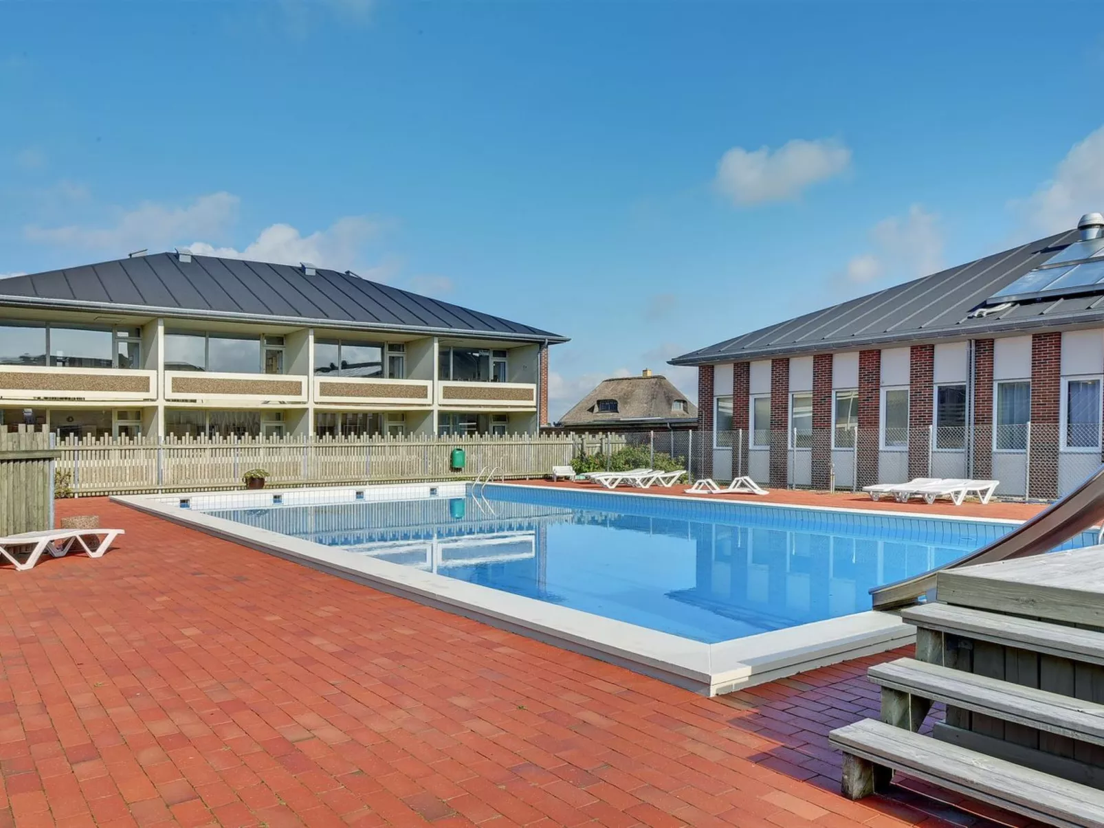 "Britt" - 100m from the sea-Buiten