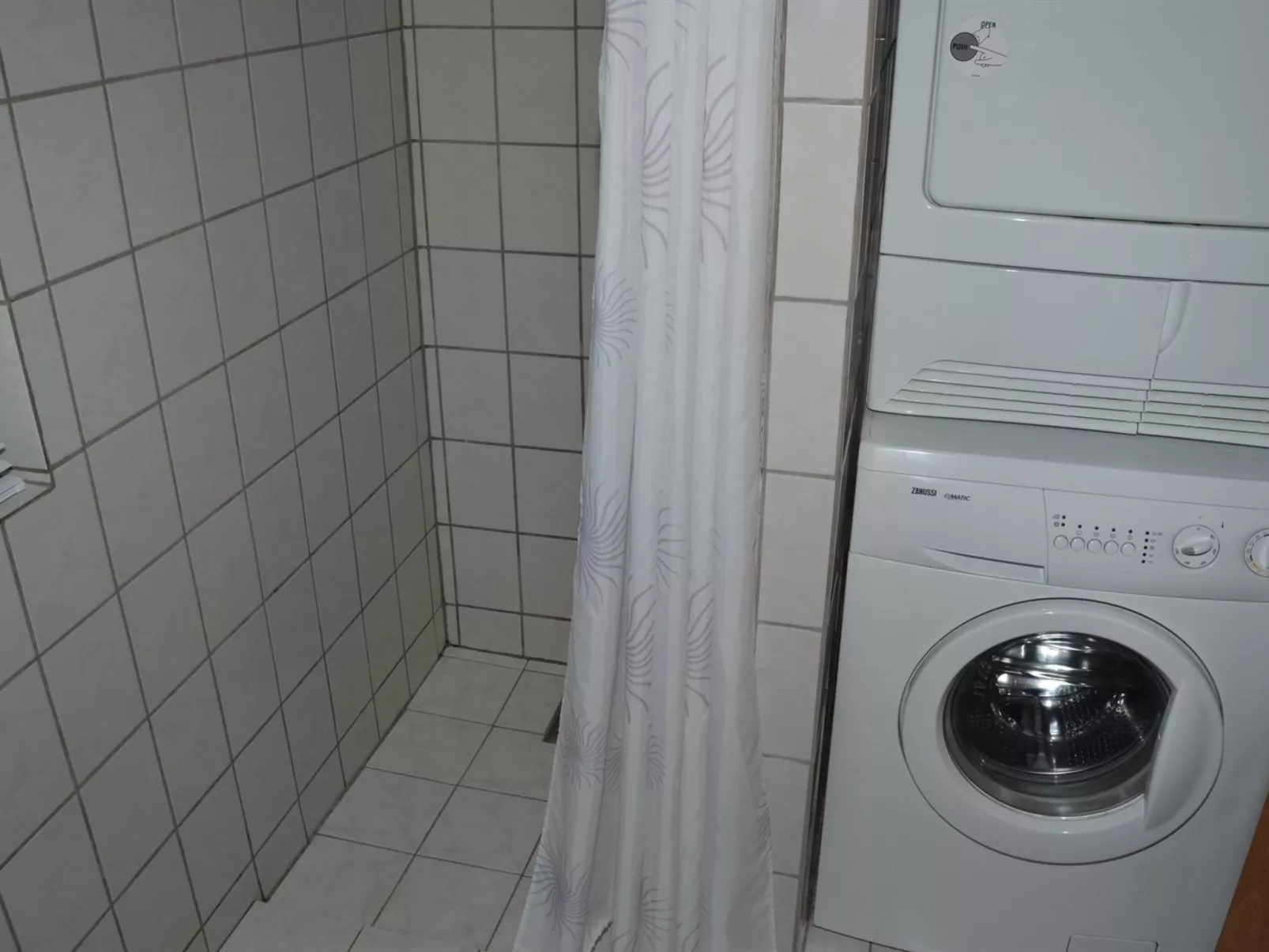 "Eilika" - 3.6km from the sea-Binnen