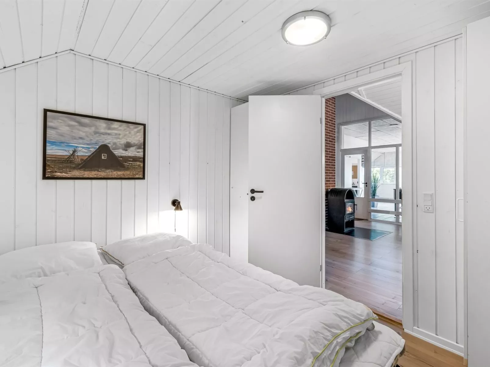 "Sylvi" - 1.7km from the sea-Binnen