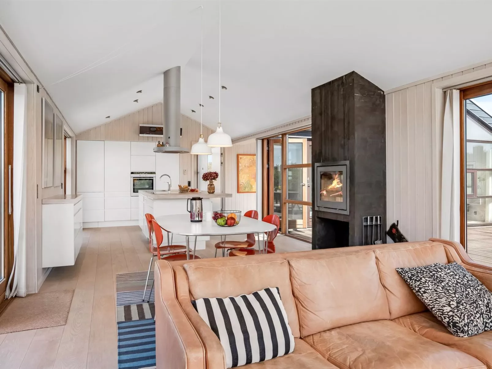 "Erko" - 150m from the sea-Binnen