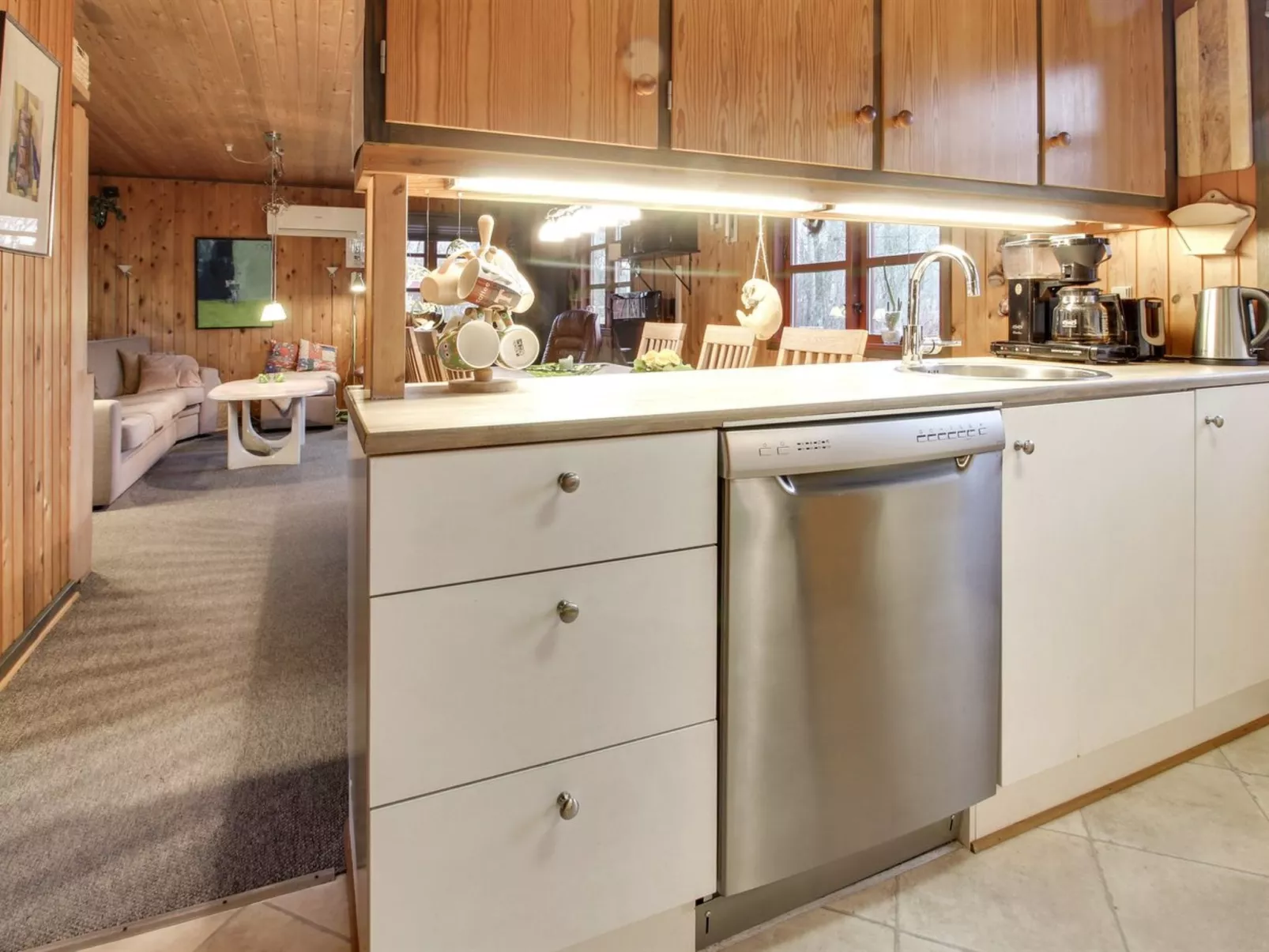 "Hubertina" - 30km from the sea-Binnen