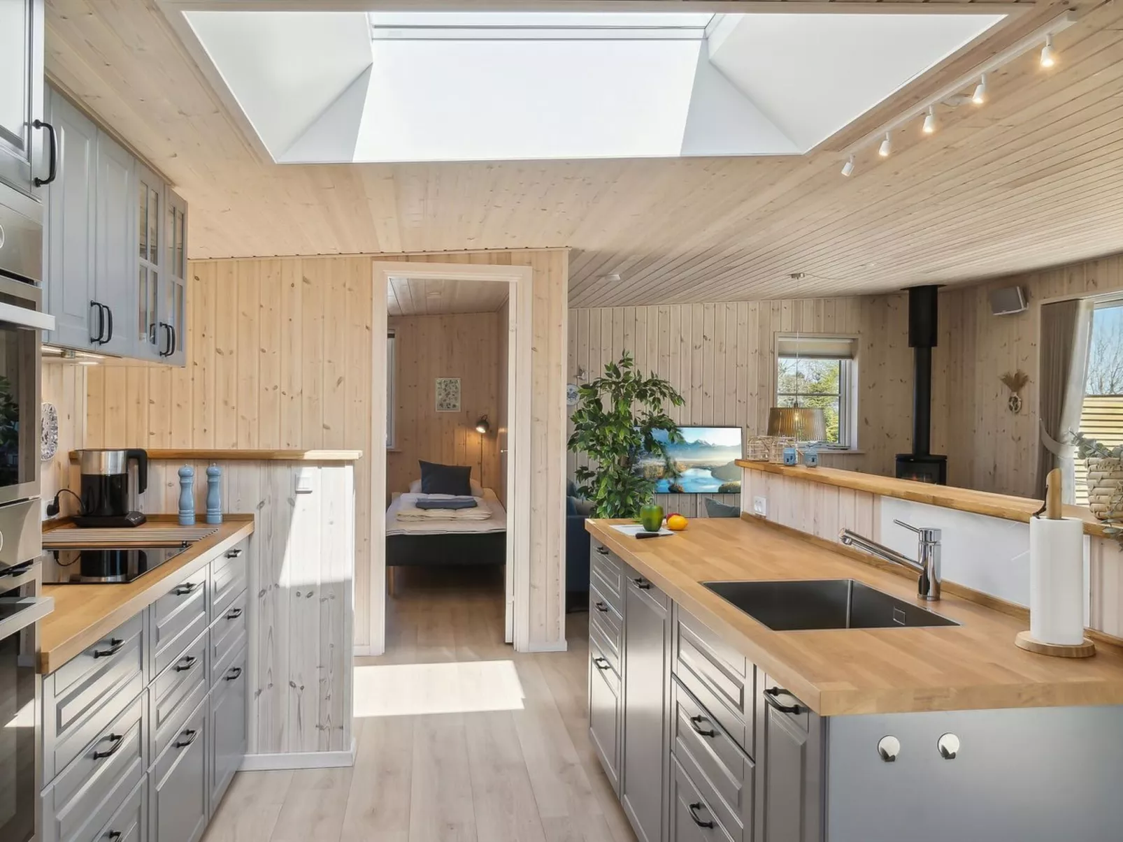 "Engli" - 90m from the sea-Binnen