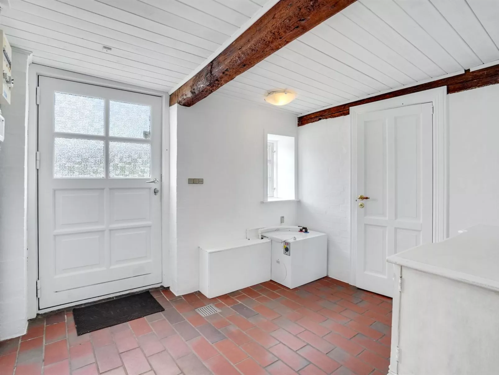 "Miko" - 19km from the sea-Binnen