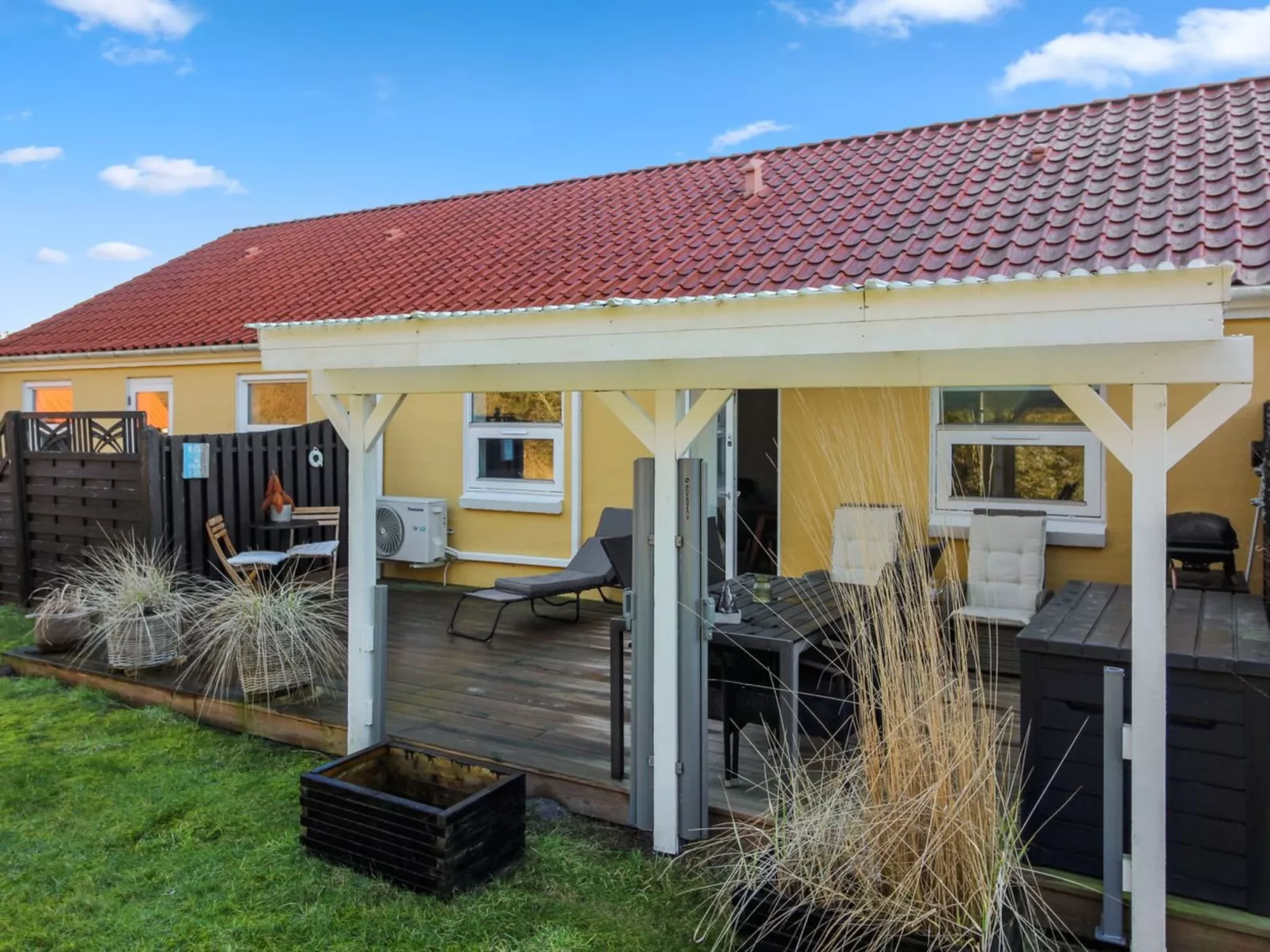 "Oddi" - 900m from the sea-Buiten