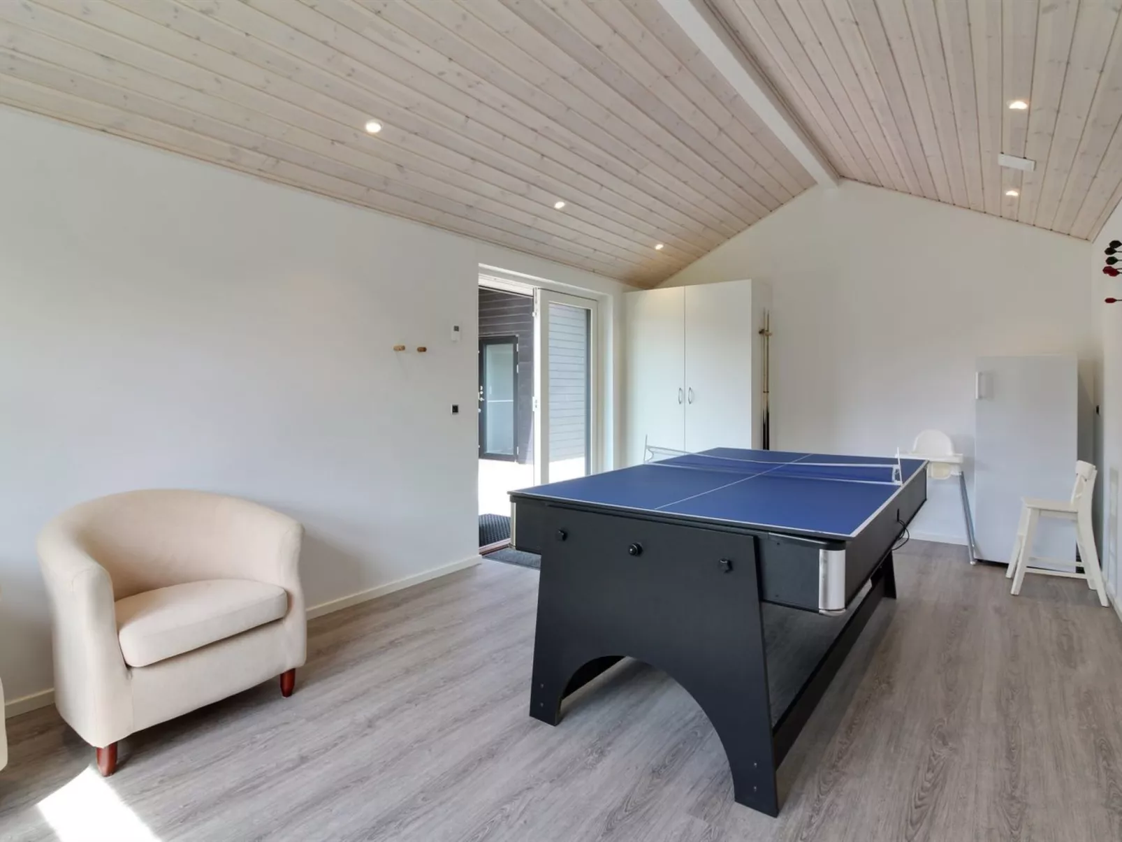 "Amitola" - 700m from the sea-Binnen