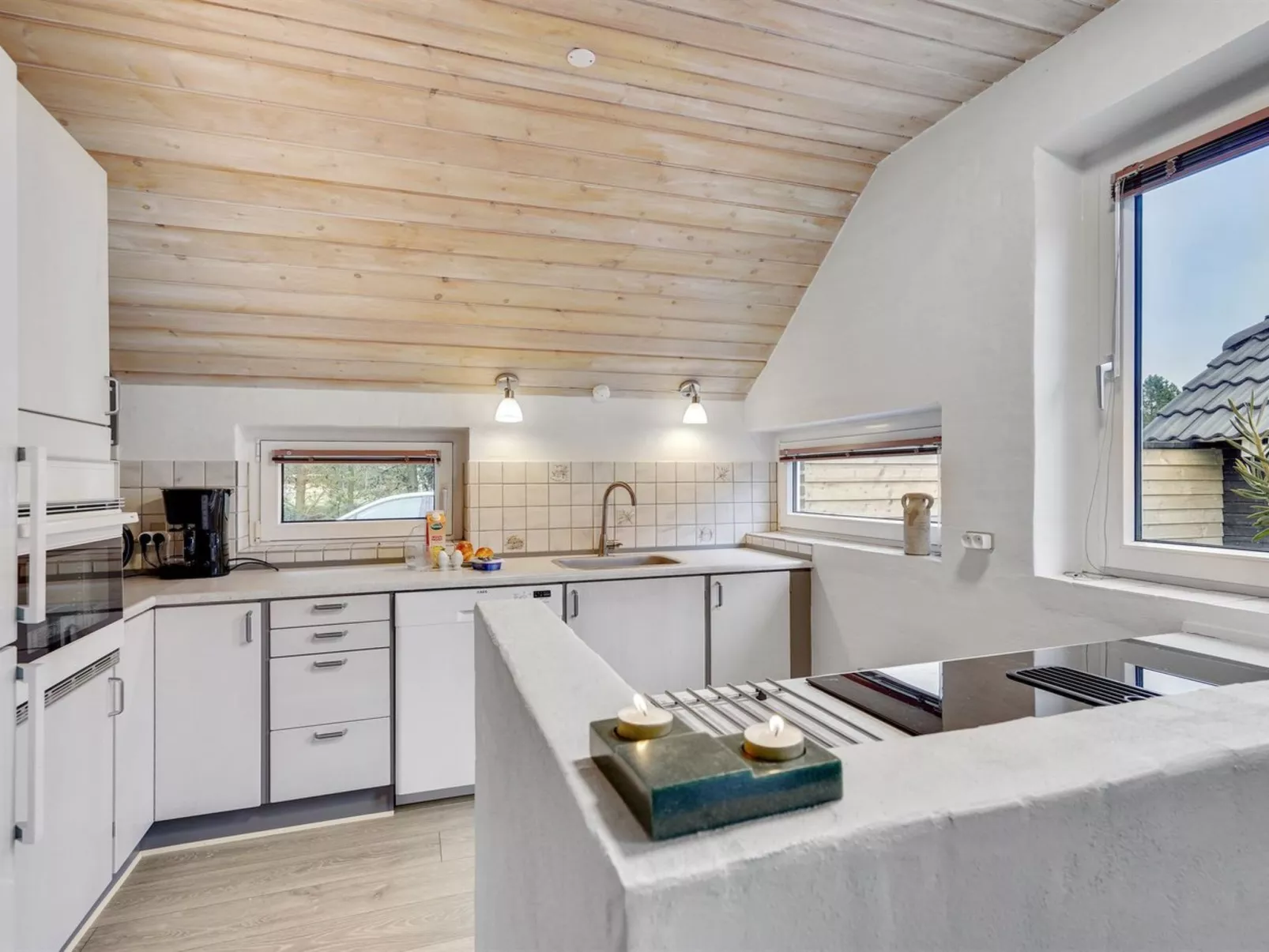 "Lumi" - 800m from the sea-Binnen