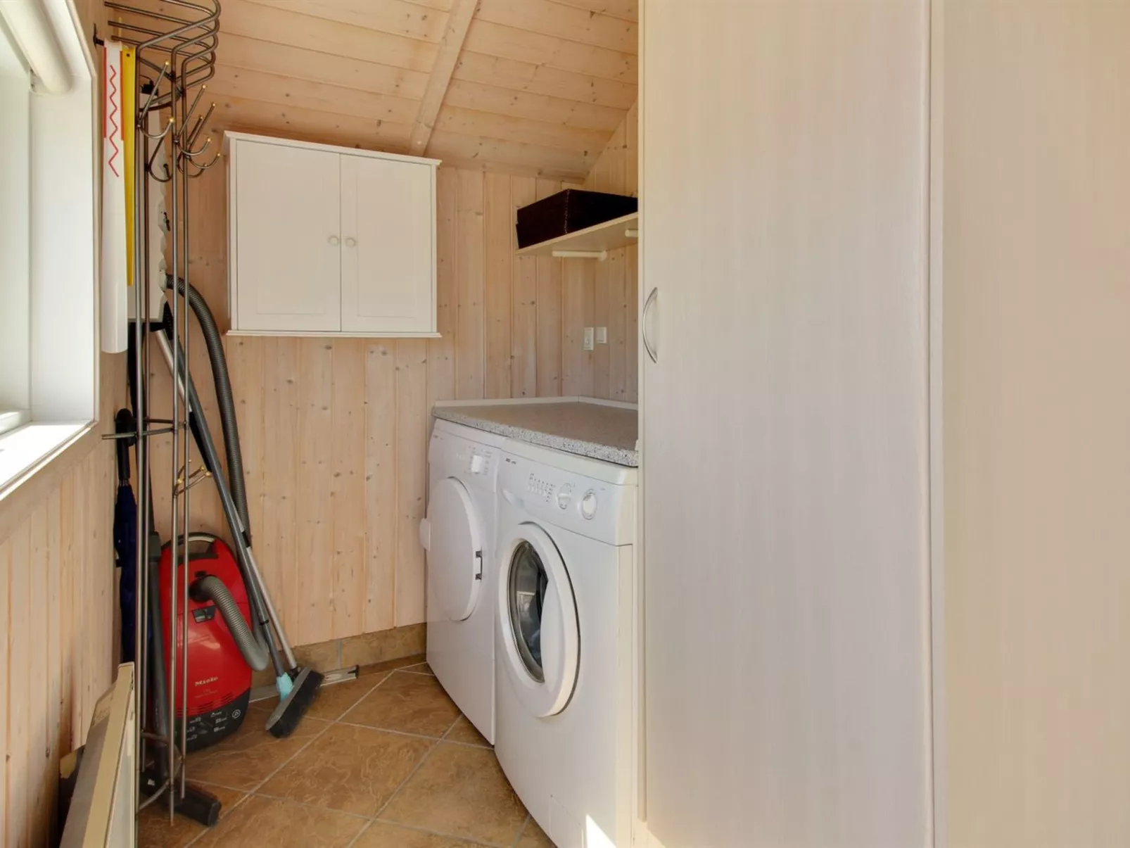 "Egidia" - 50m from the sea-Binnen