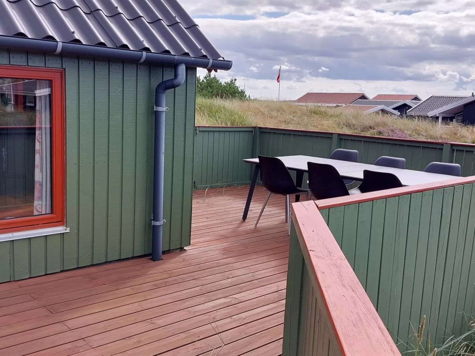 "Rayne" -  from the sea-Buiten