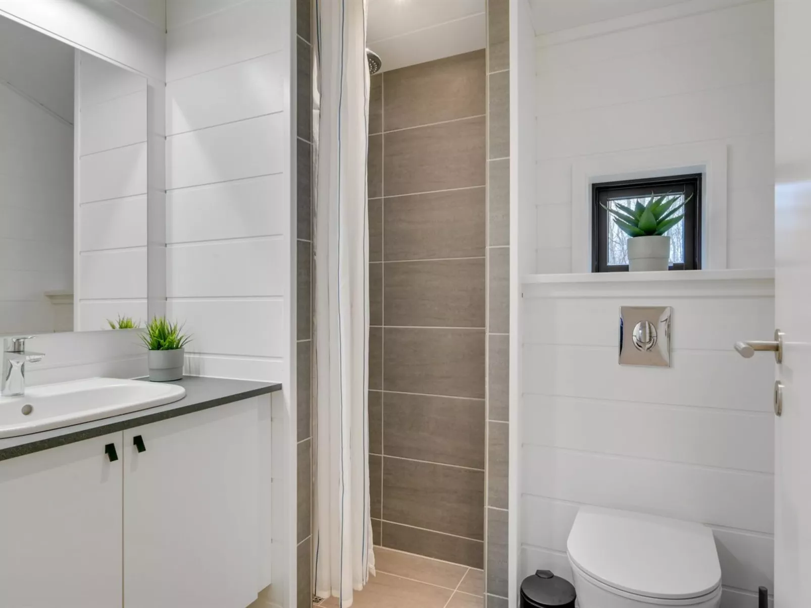 "Ilvy" - 850m from the sea-Binnen