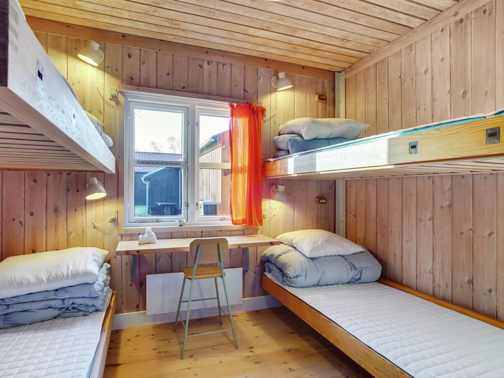 "Robert" - 250m from the sea-Binnen