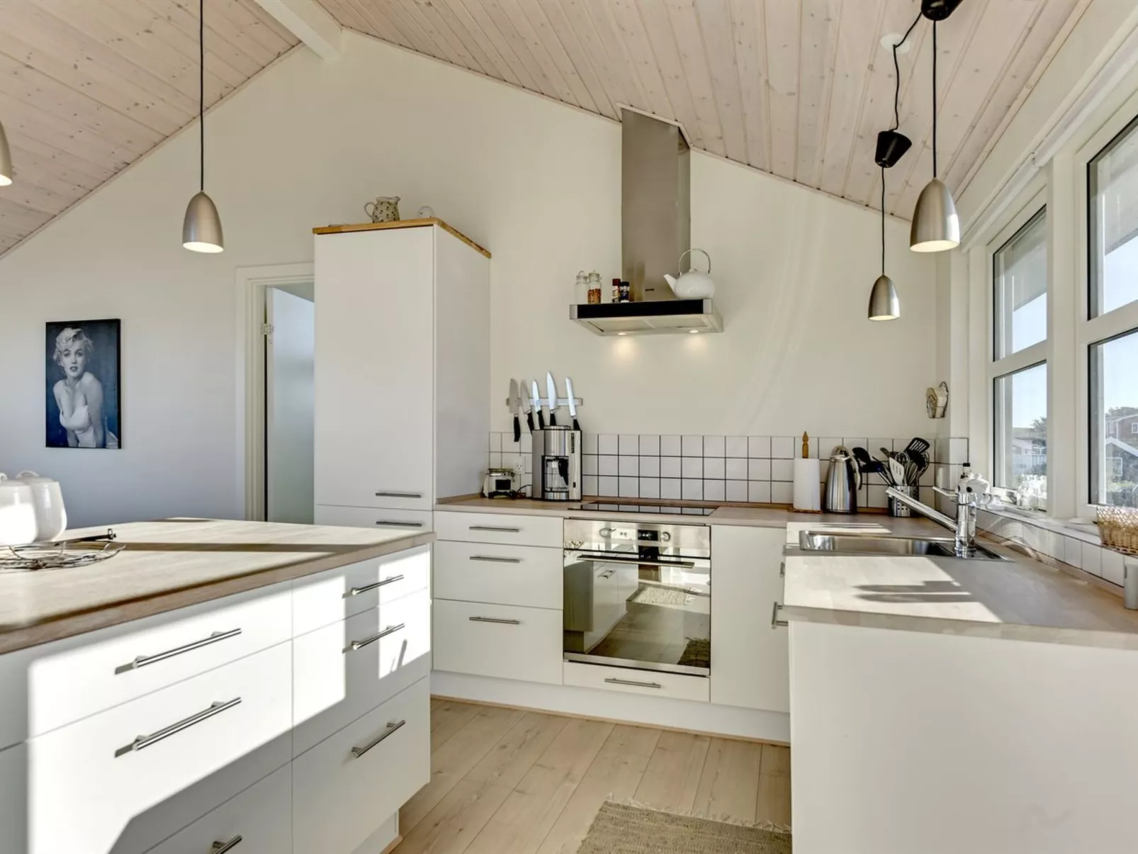 "Dimka" - 300m from the sea-Binnen