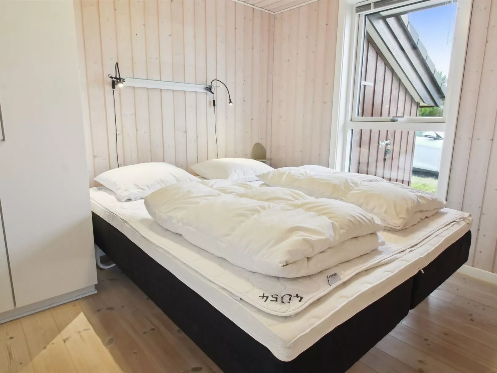 "Tiane" - 800m from the sea-Binnen