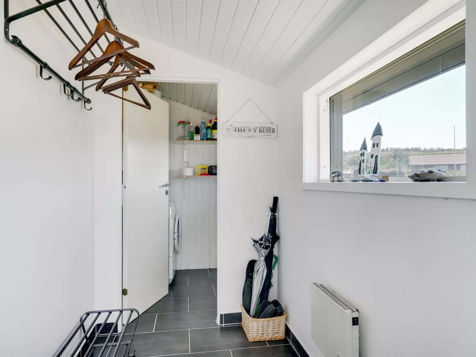 "Aviana" - 175m from the sea-Binnen