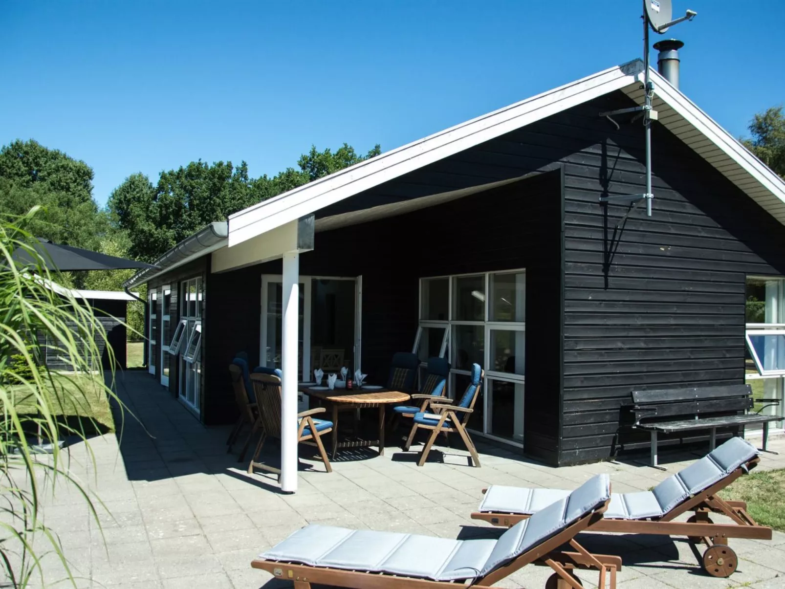 "Bertram" - 1.9km from the sea-Buiten