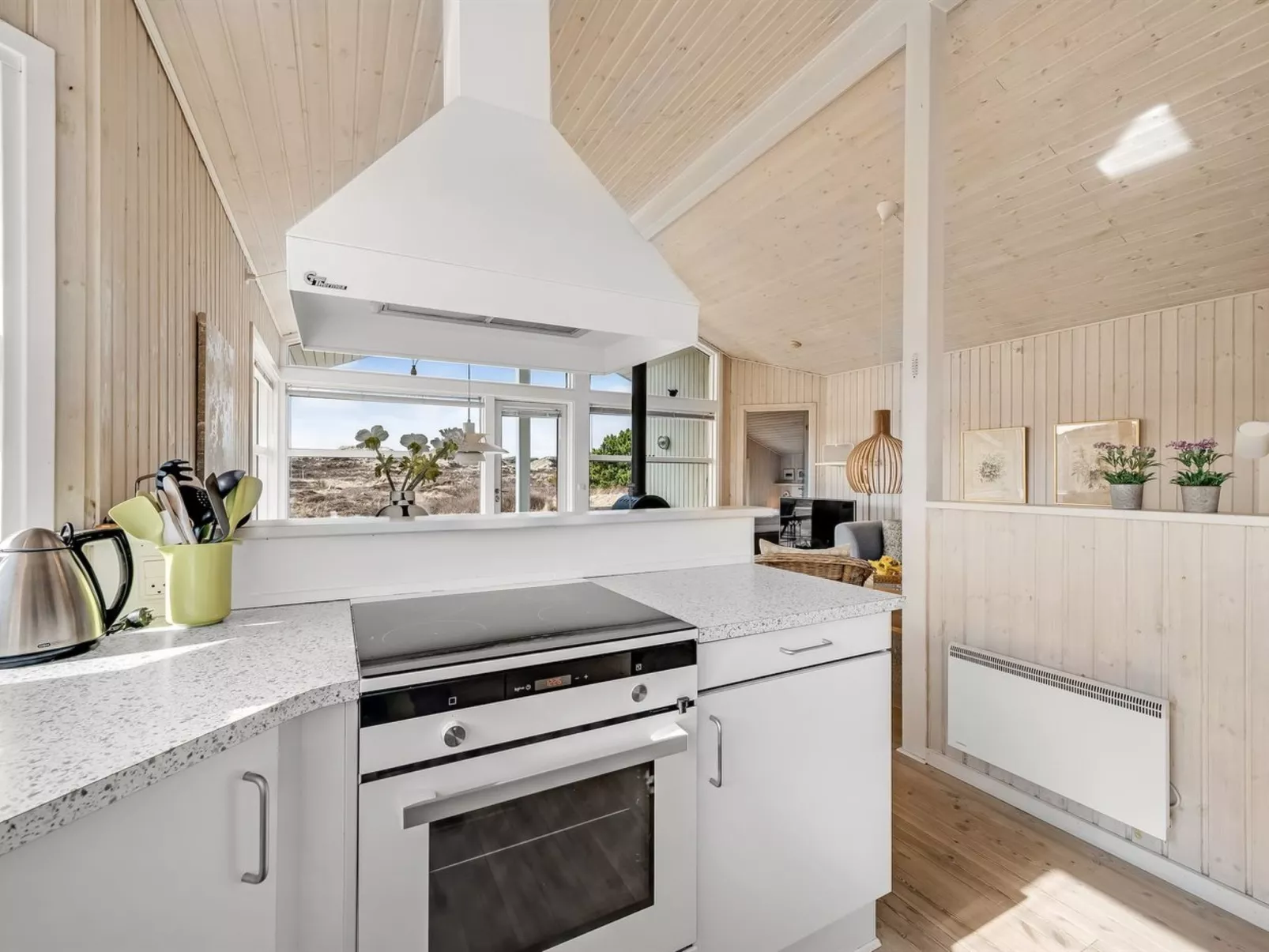 "Ferdine" - 1.5km from the sea-Binnen