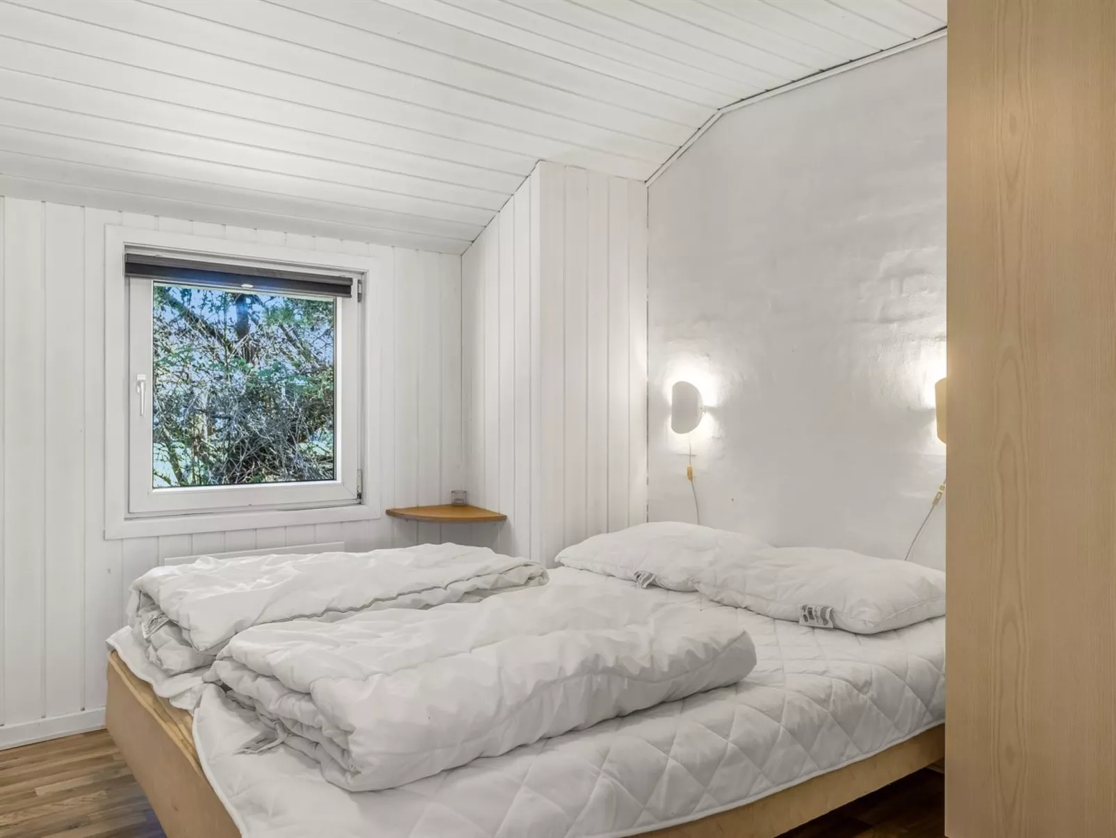 "Livni" - 3.8km from the sea-Binnen