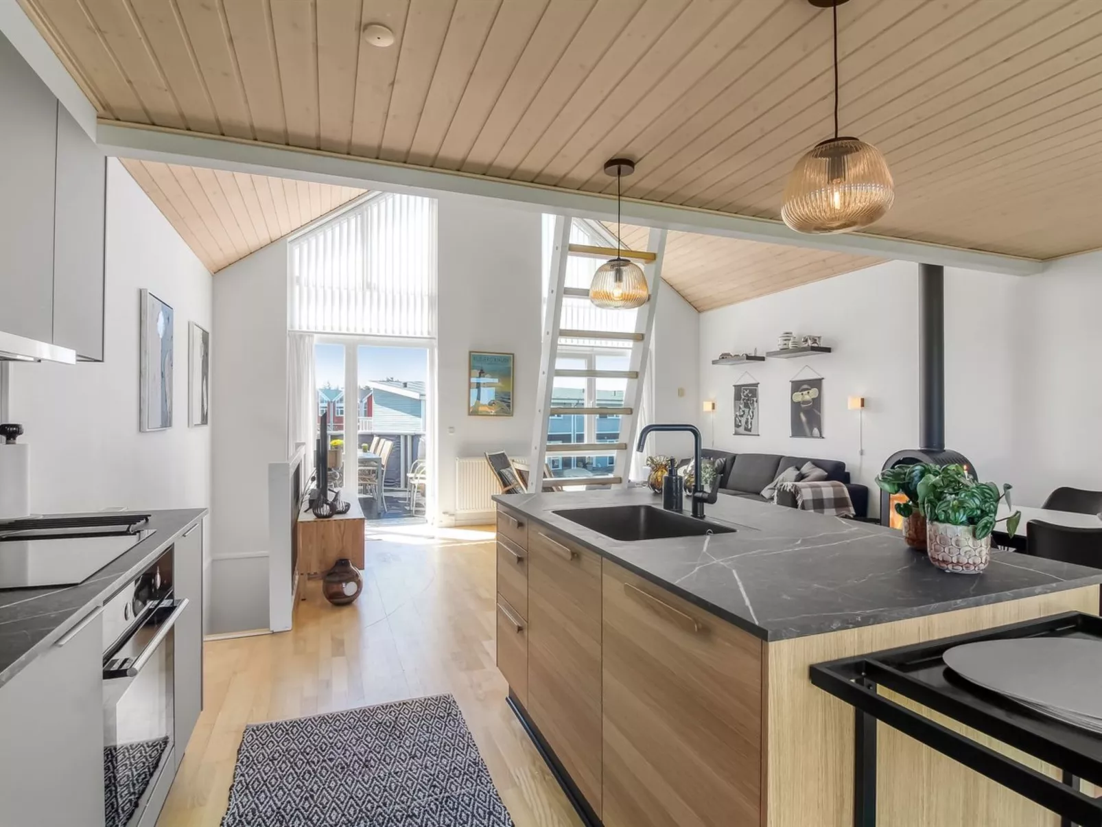 "Jören" - 700m from the sea-Binnen