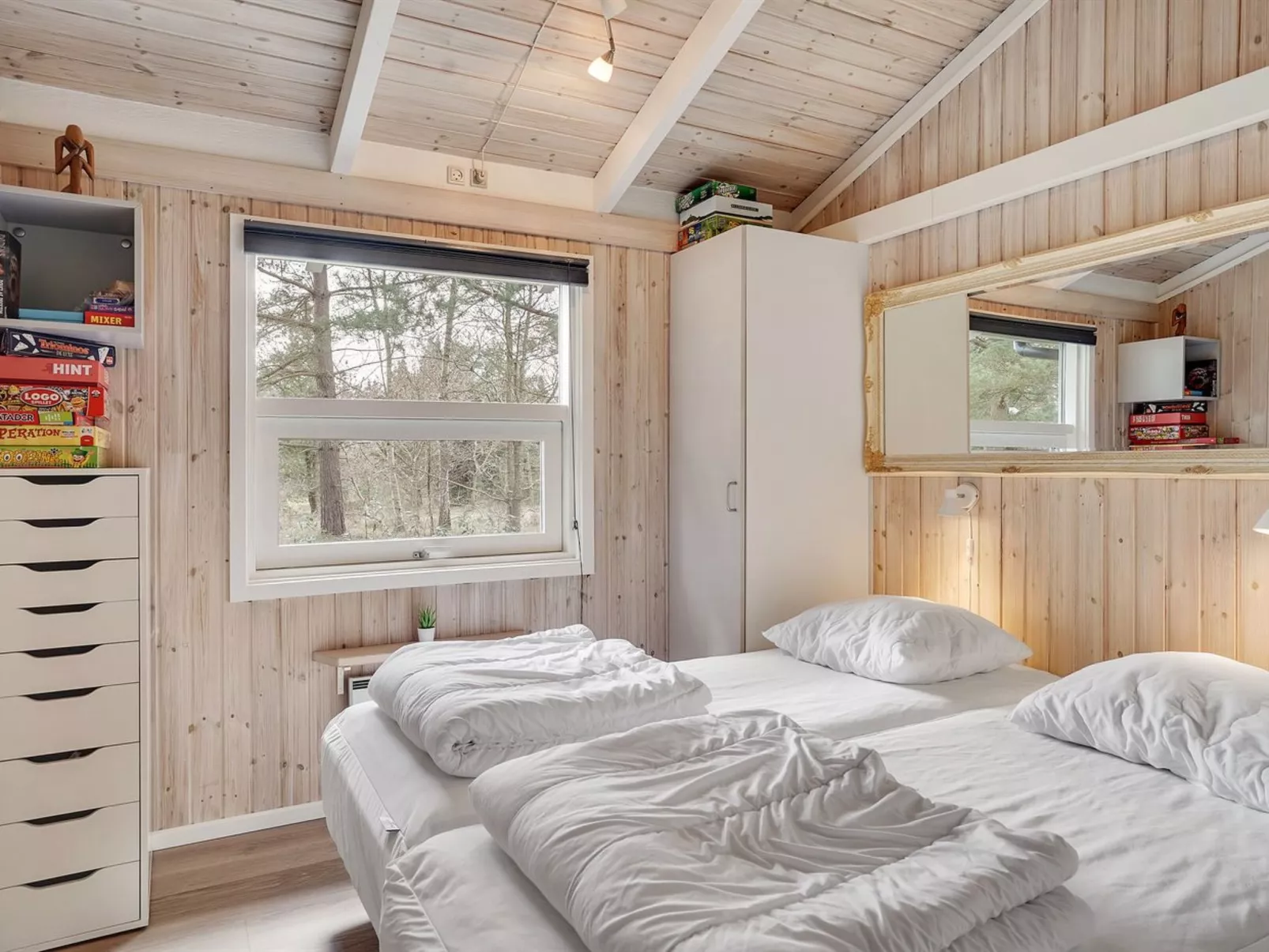 "Ove" - 500m from the sea-Binnen