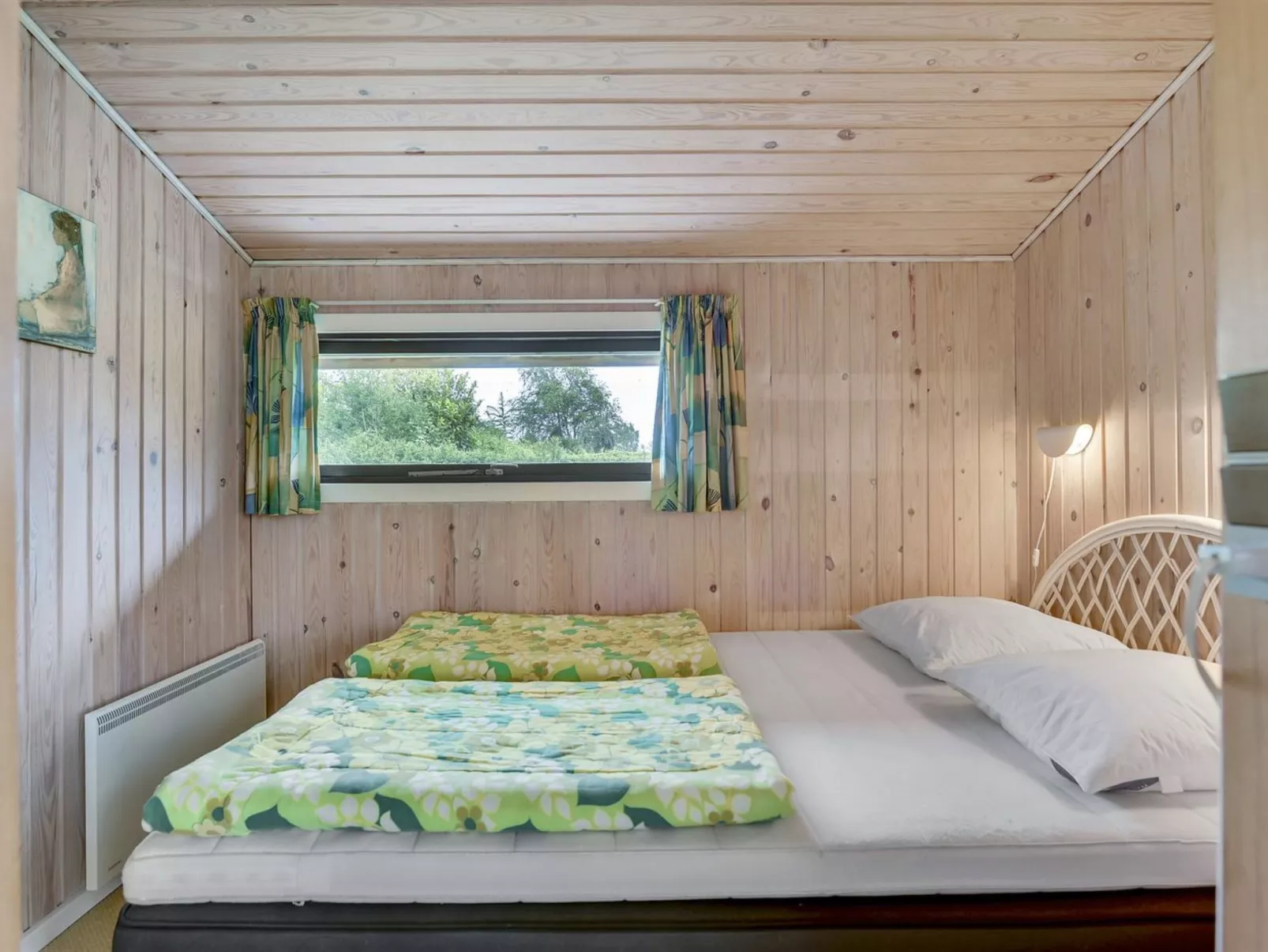 "Virpi" - 400m from the sea-Binnen