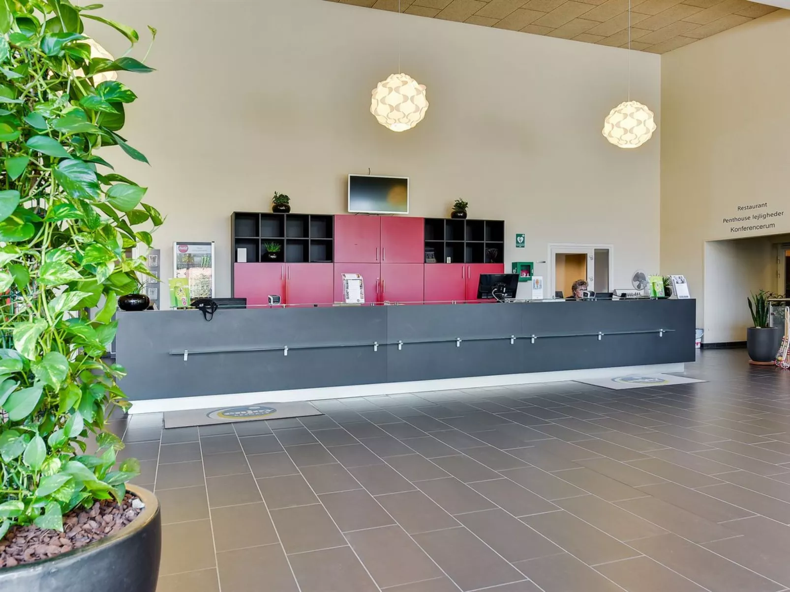 "Hardine" - 100m to the fjord-Buiten