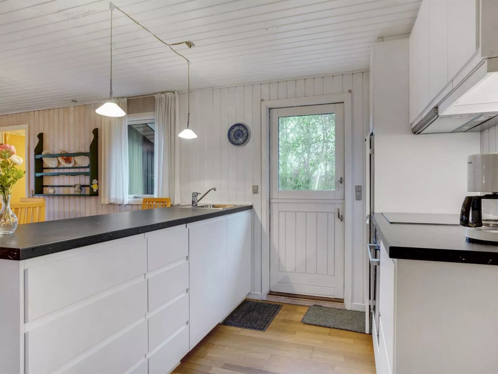 "Arben" - 900m from the sea-Binnen