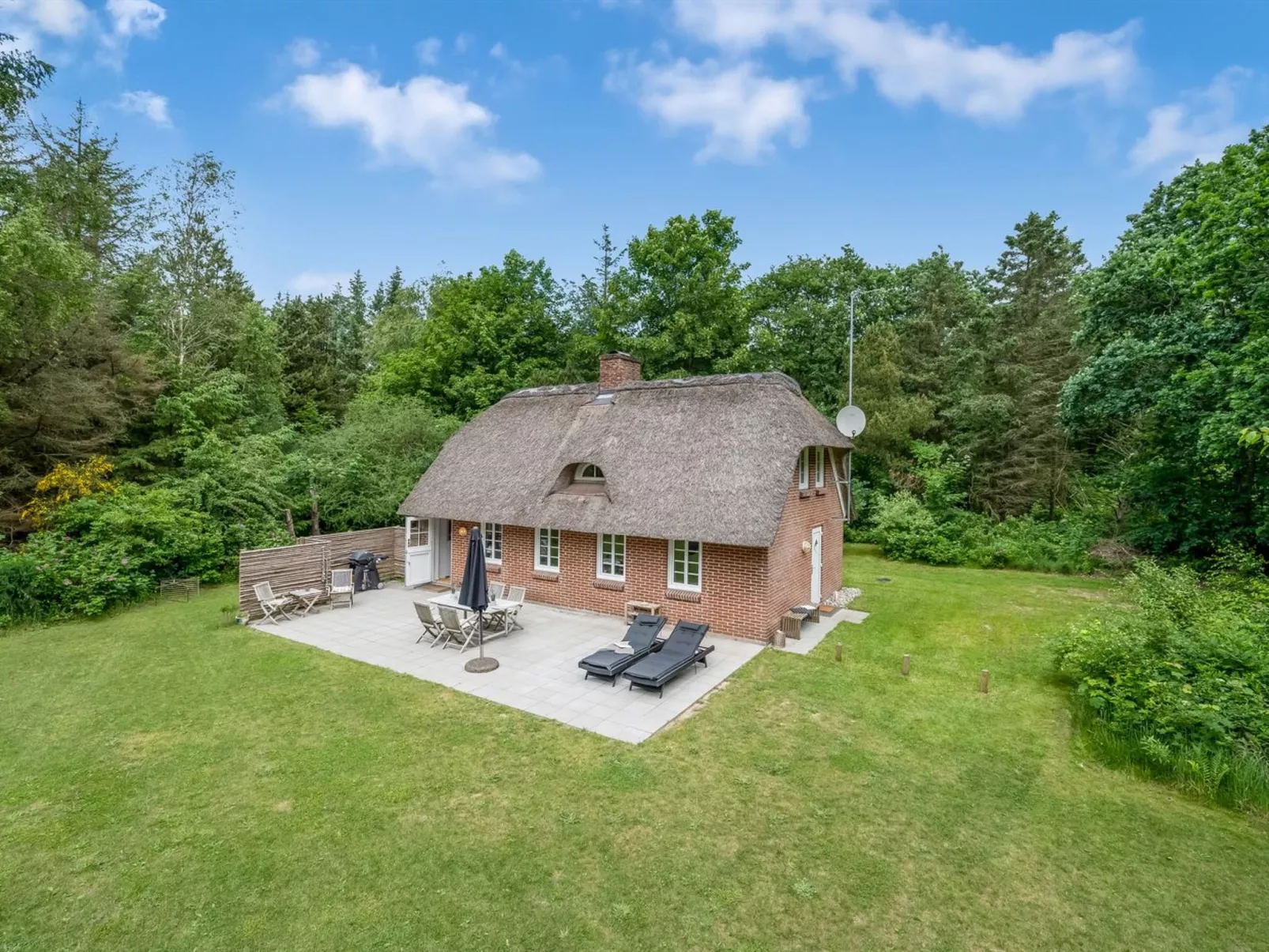 "Alkil" - 1.7km from the sea-Buiten