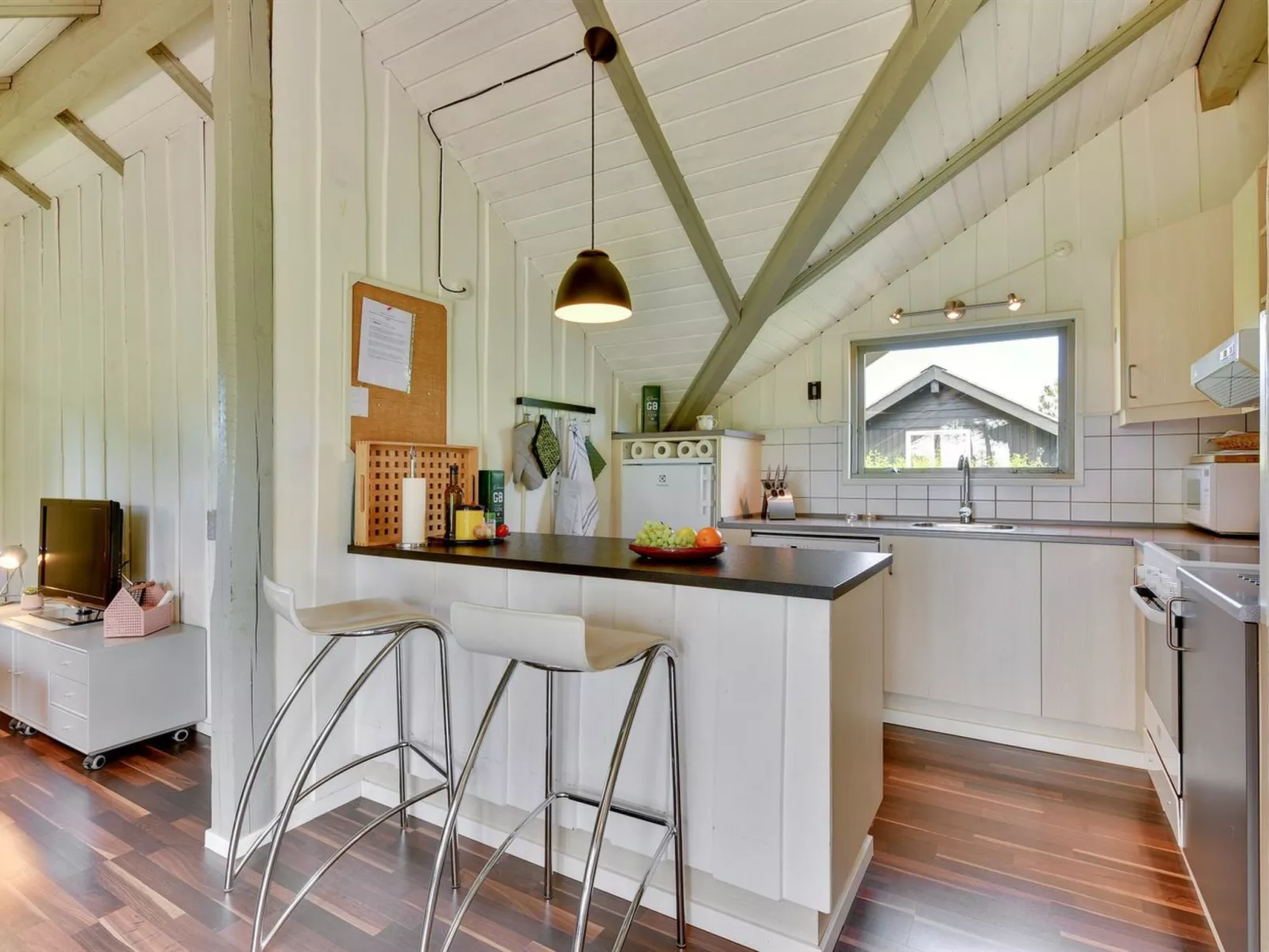 "Cornelia" - 100m to the fjord-Binnen