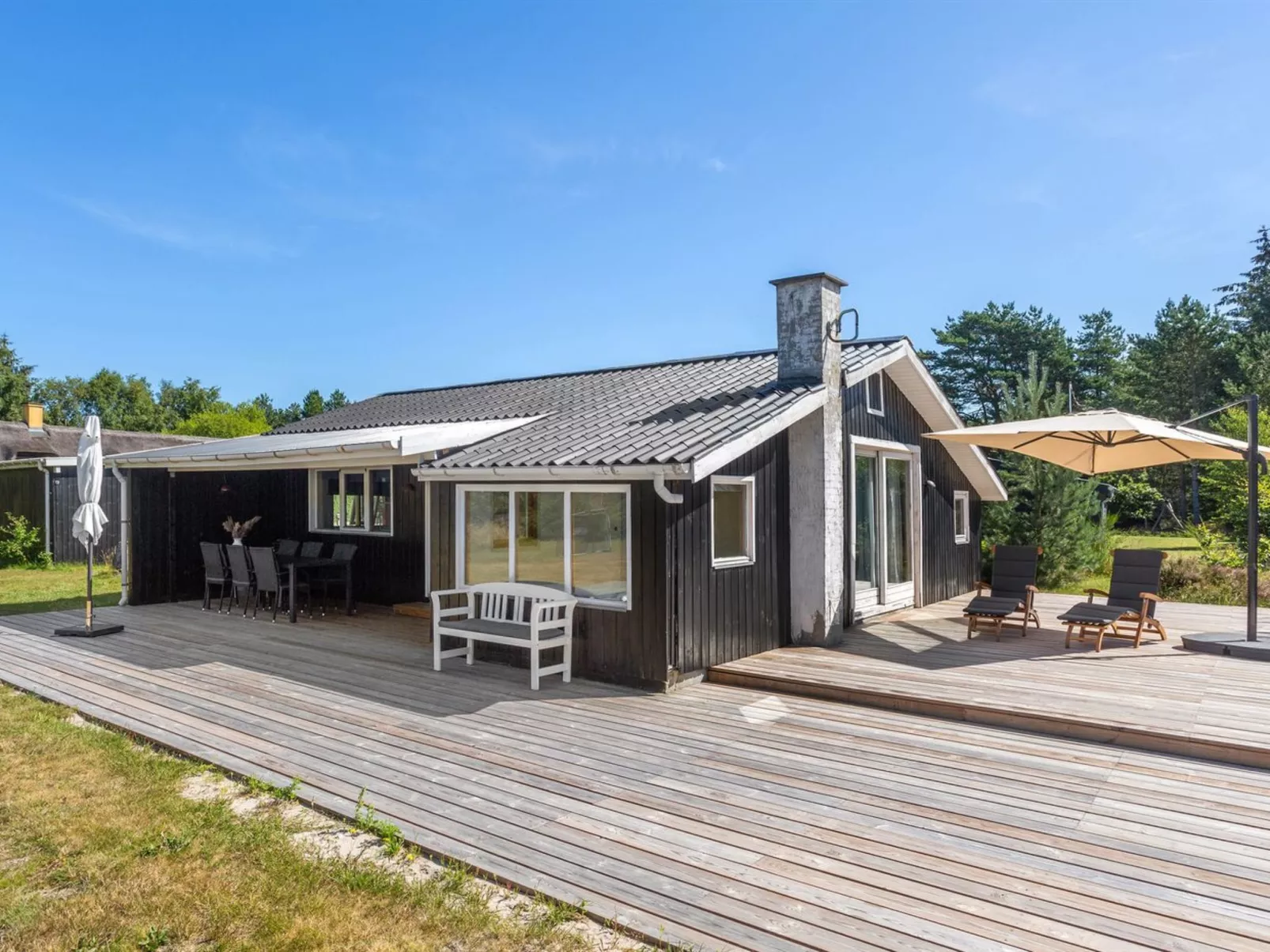 "Landolf" - 250m from the sea-Buiten