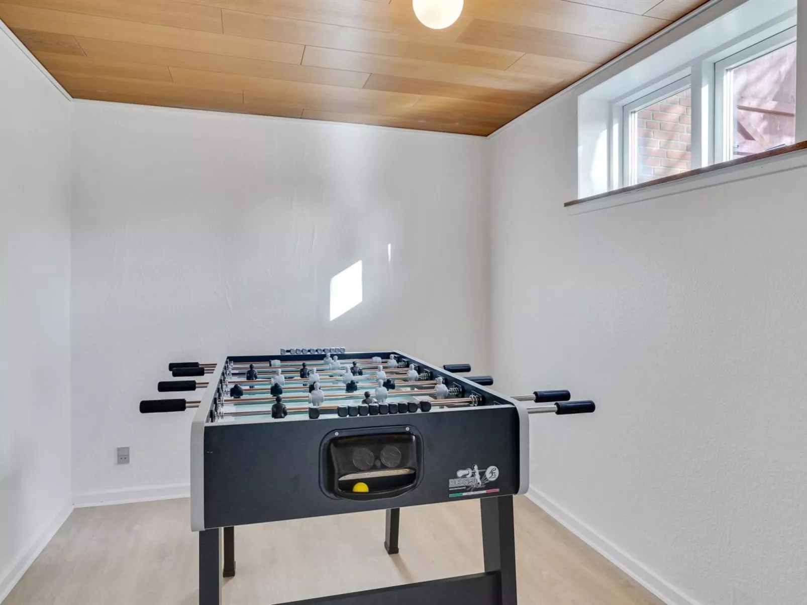 "Auguste" - 1.5km to the fjord-Binnen