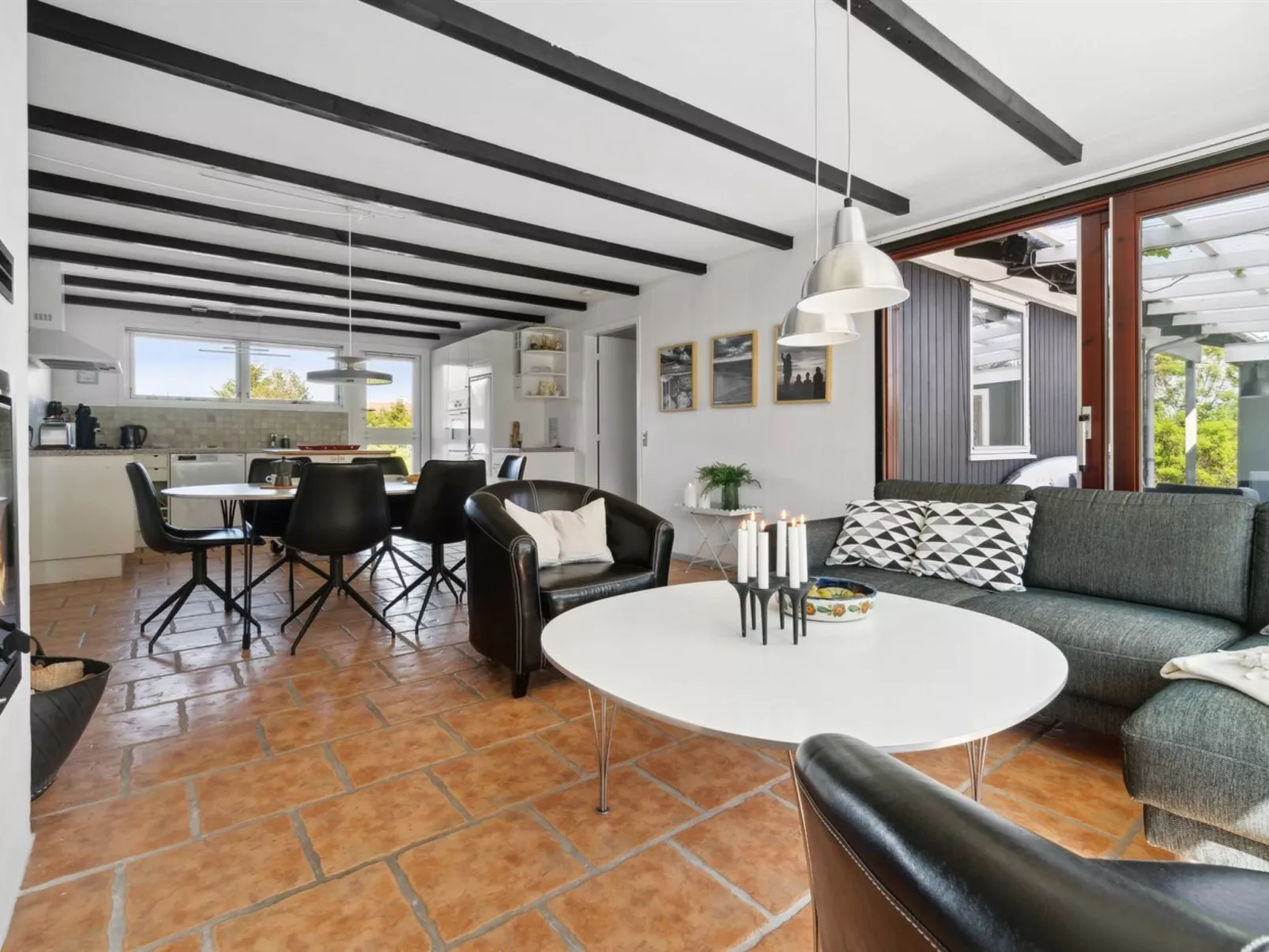 "Resi" - 400m from the sea-Binnen