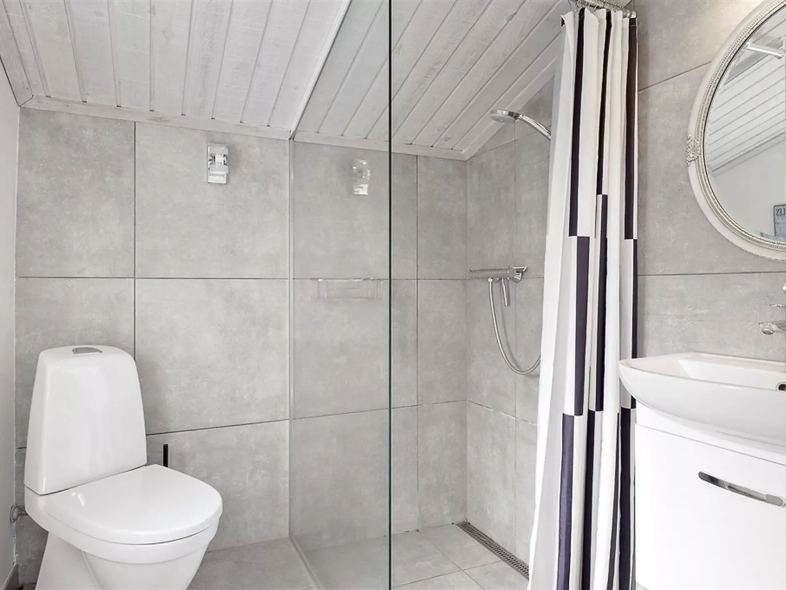 "Amabel" - 200m from the sea-Binnen