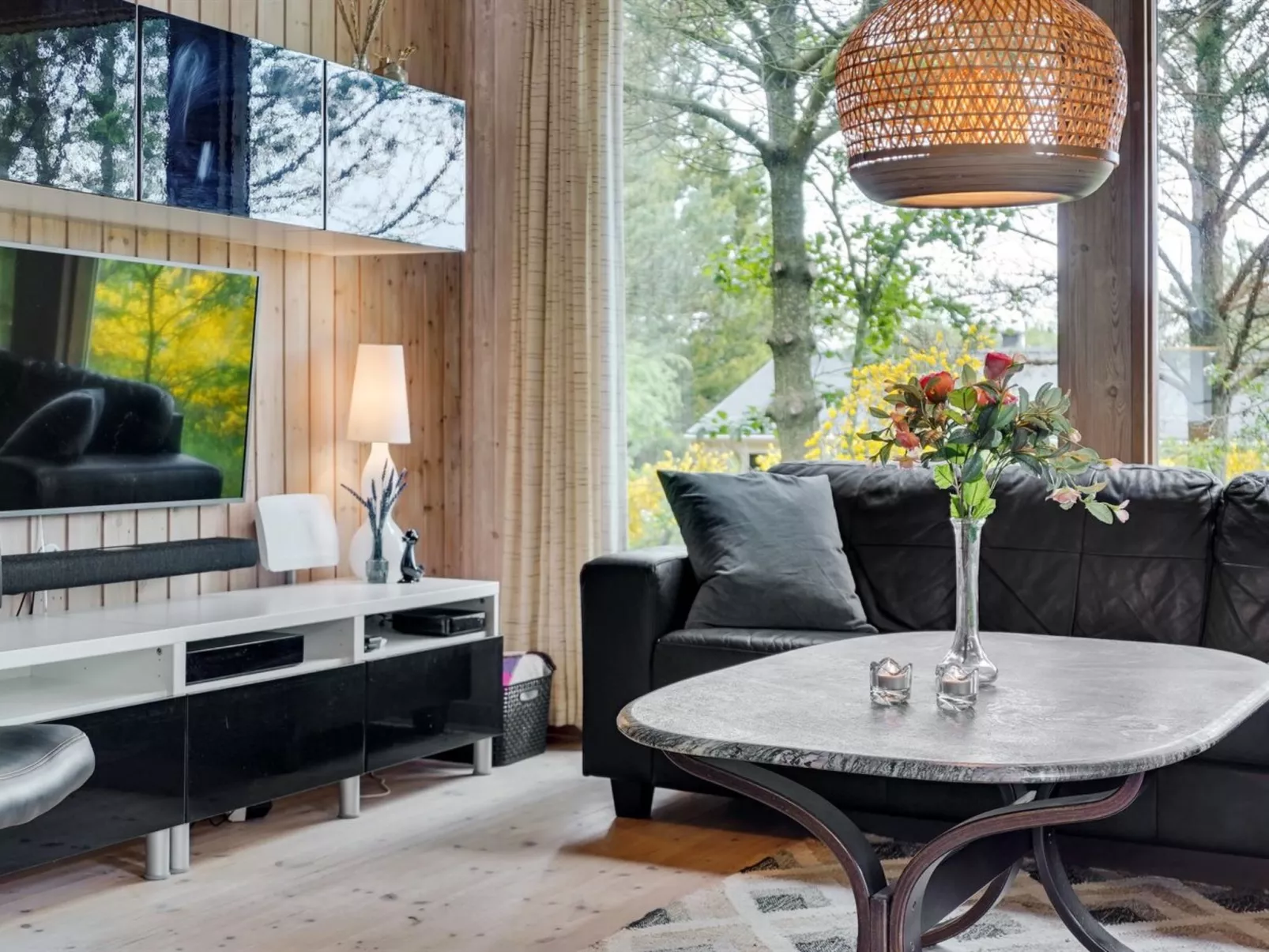 "Jaskirt" - 125m from the sea-Binnen