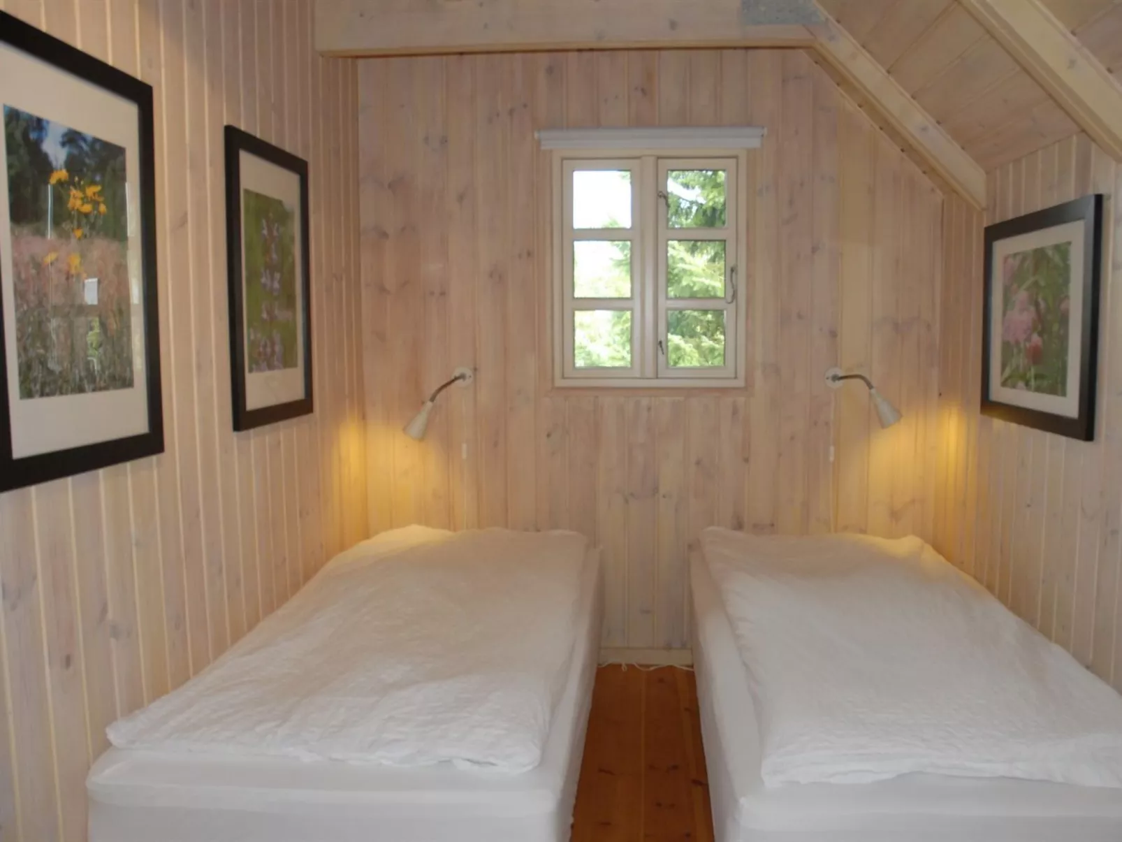 "Kalv" - 75m from the sea-Binnen