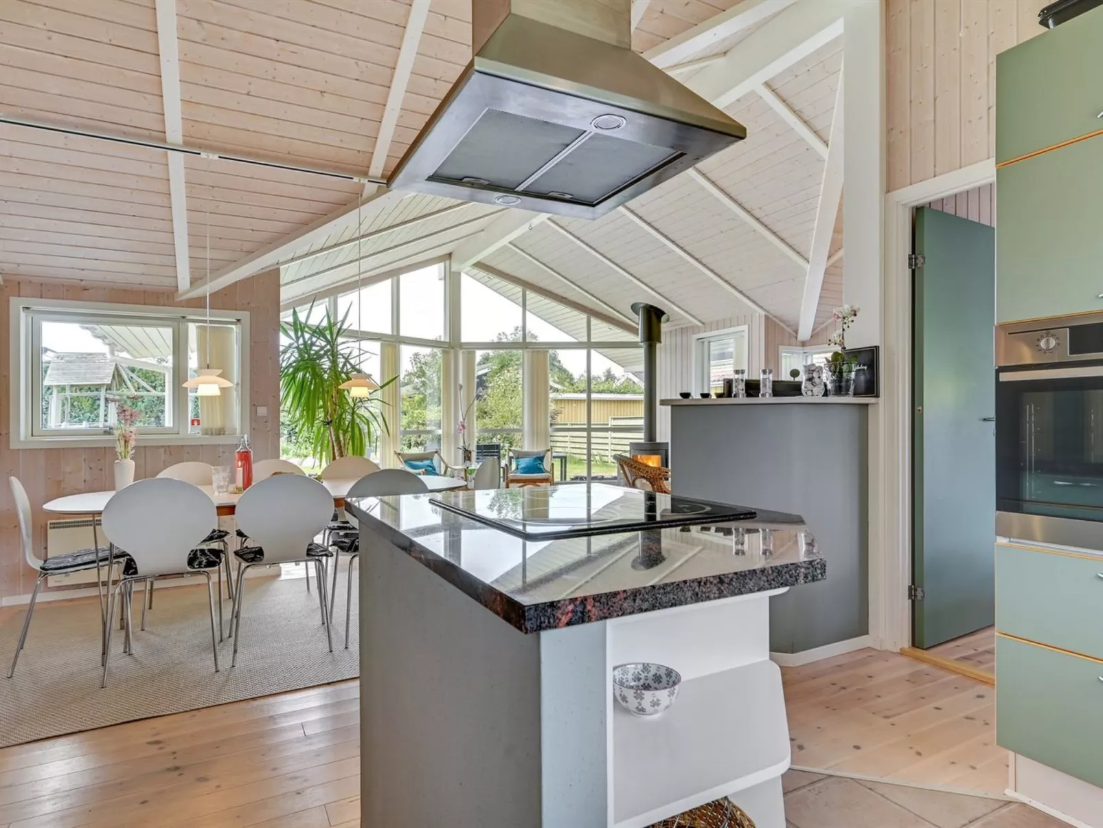 "Tashina" - 200m from the sea-Binnen