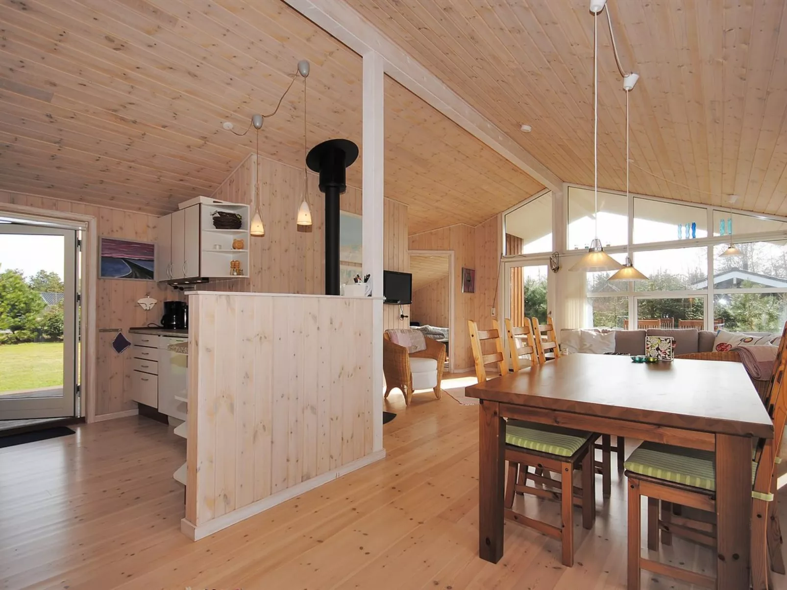 "Einette" - 3.5km from the sea-Binnen