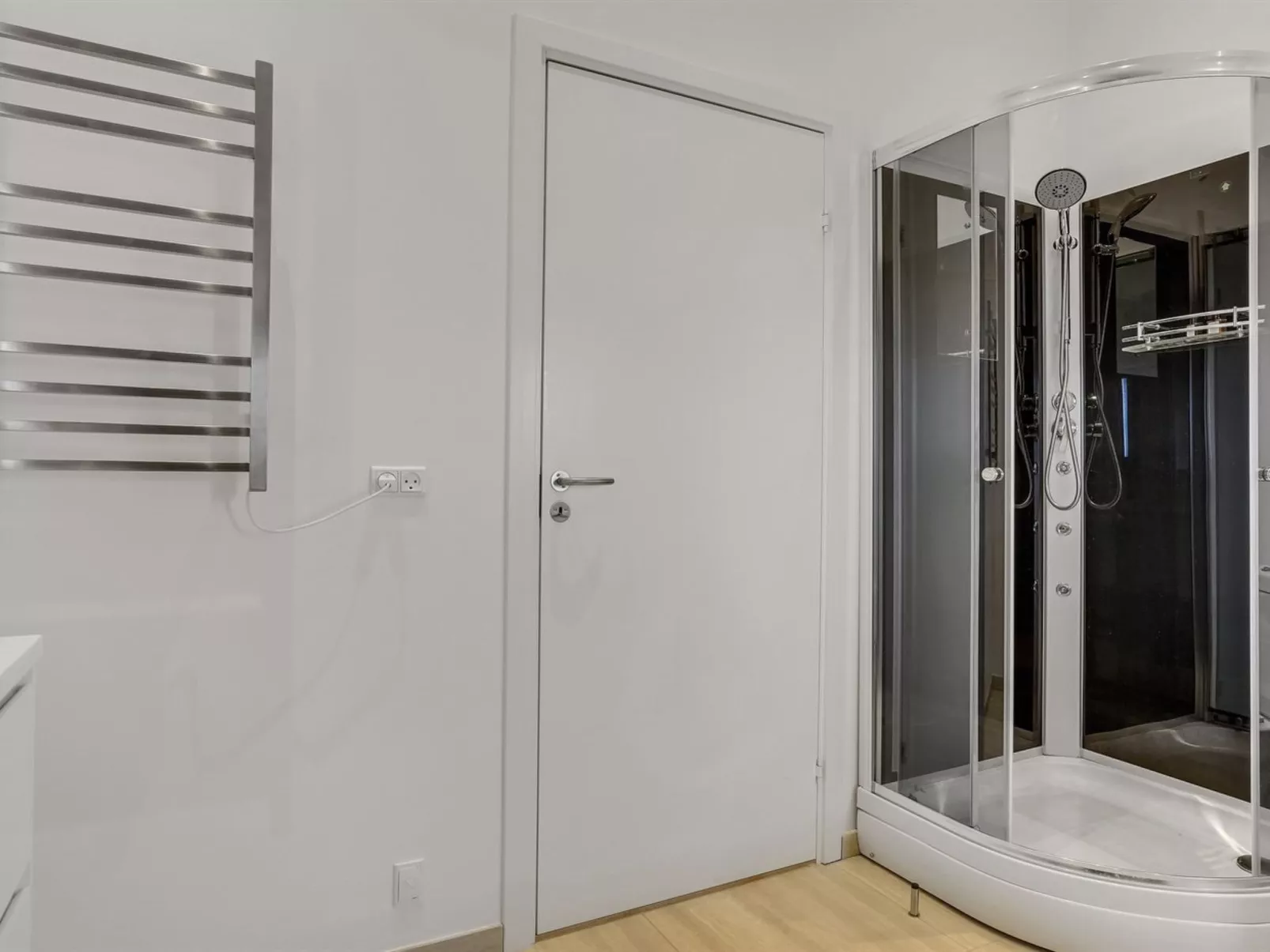 "Tatiane" - 1.5km from the sea-Binnen