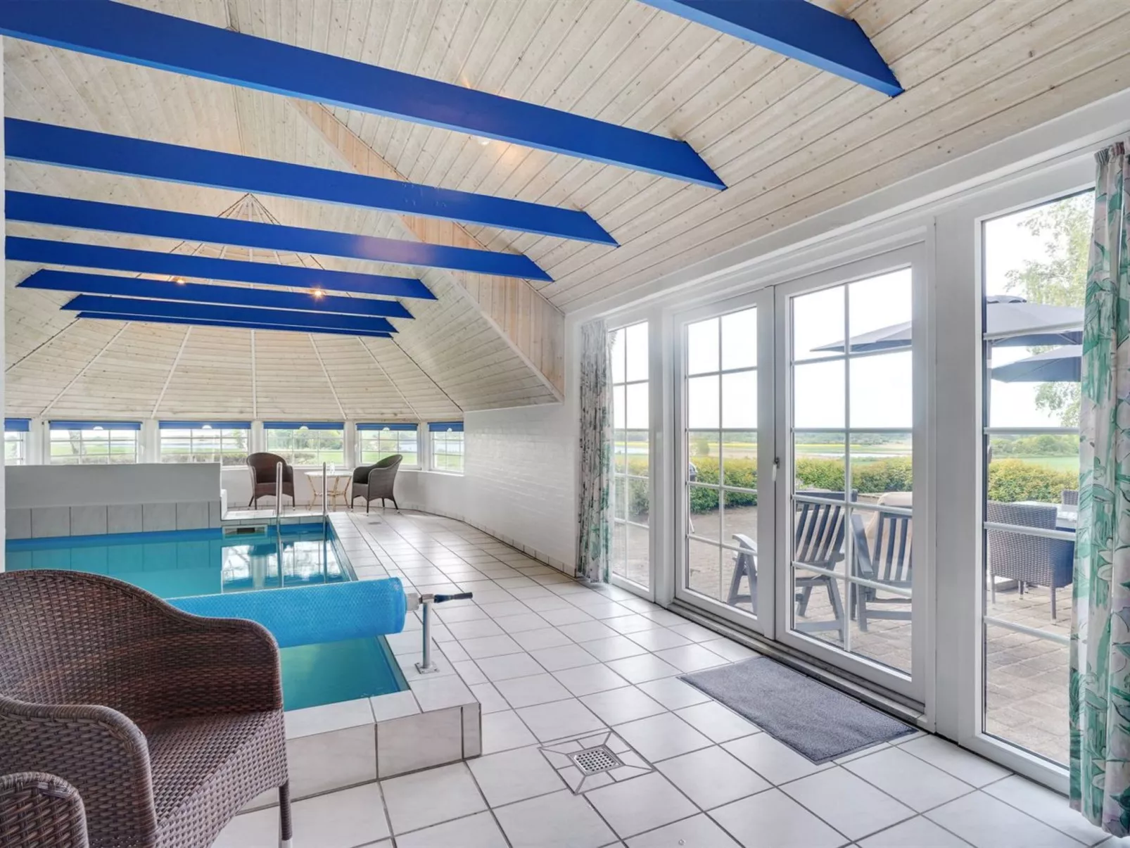 "Jügen" - 900m to the fjord-Buiten