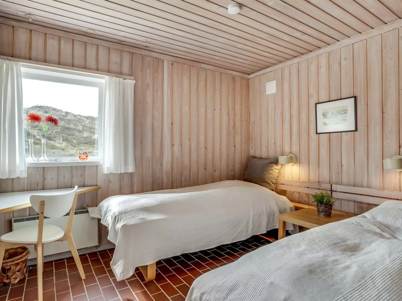 "Emiljan" - 400m from the sea-Binnen