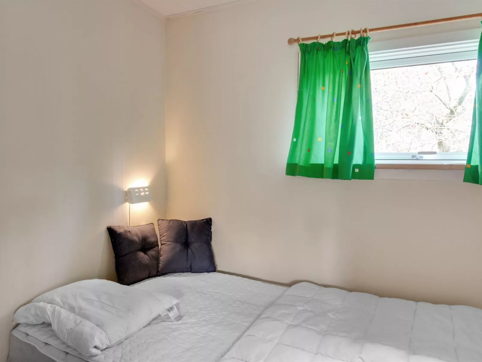 "Majken" - 300m from the sea-Binnen