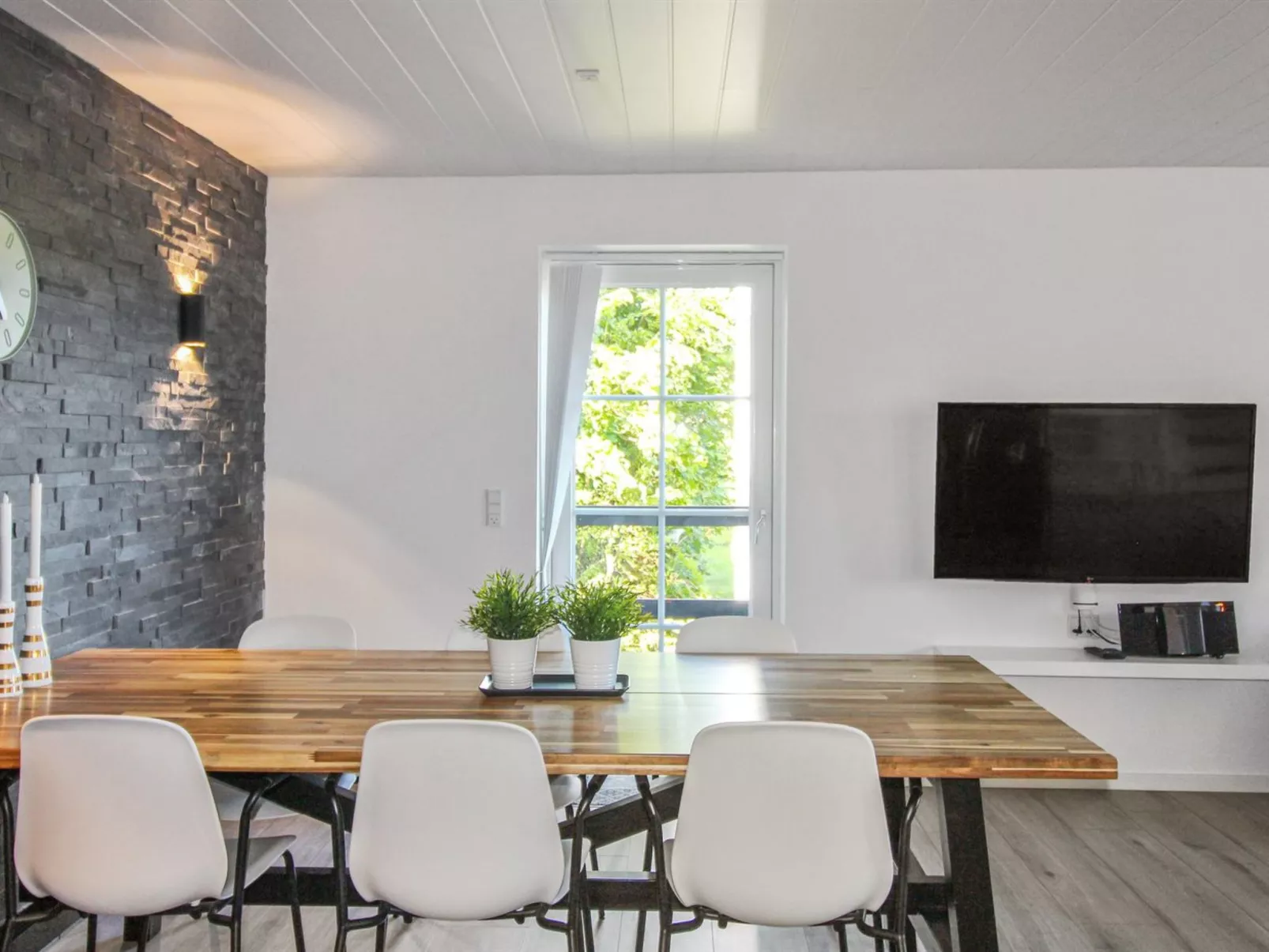 "Rask" - 3km from the sea-Binnen