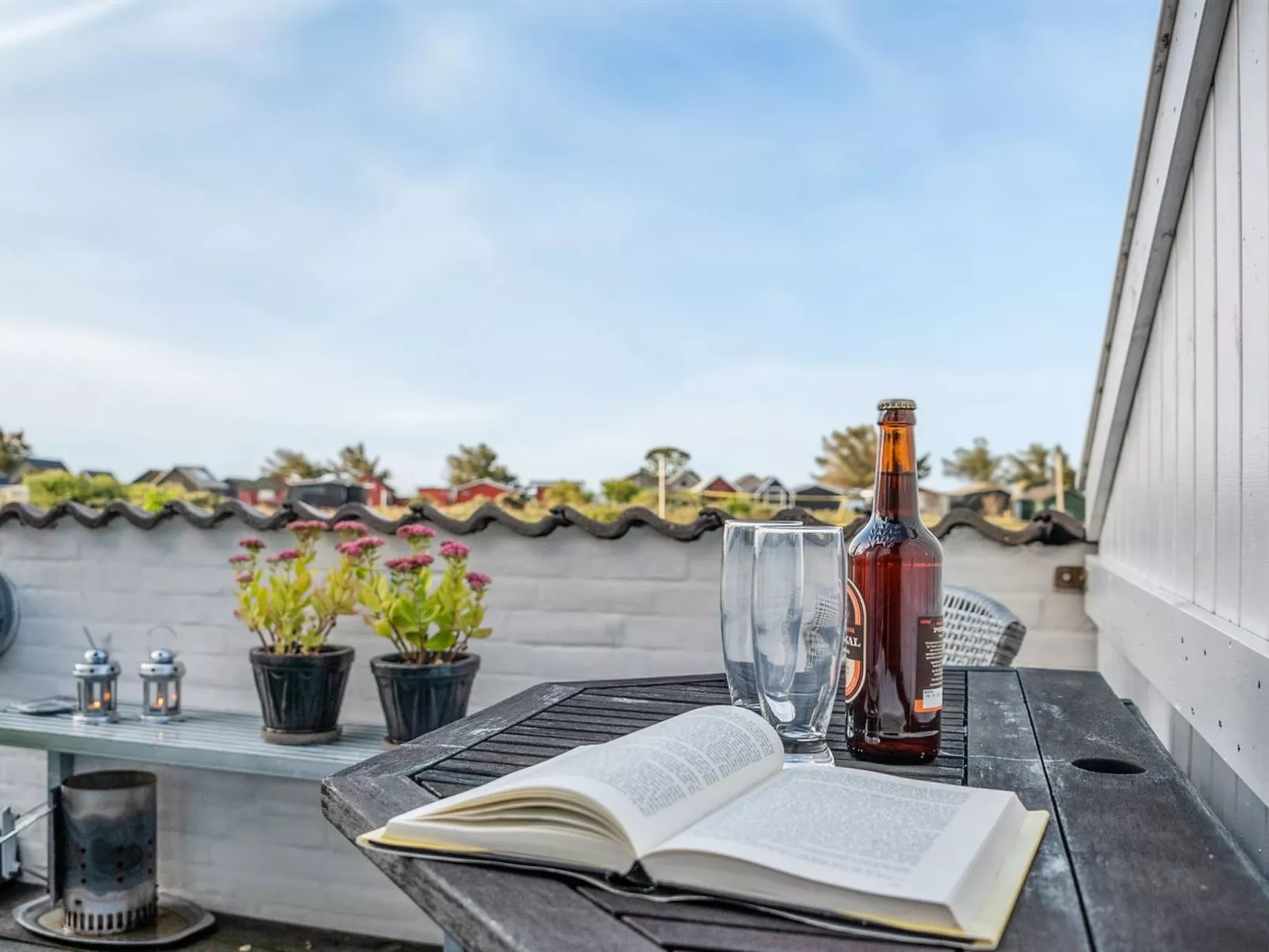 "Tofan" - 100m to the fjord-Buiten