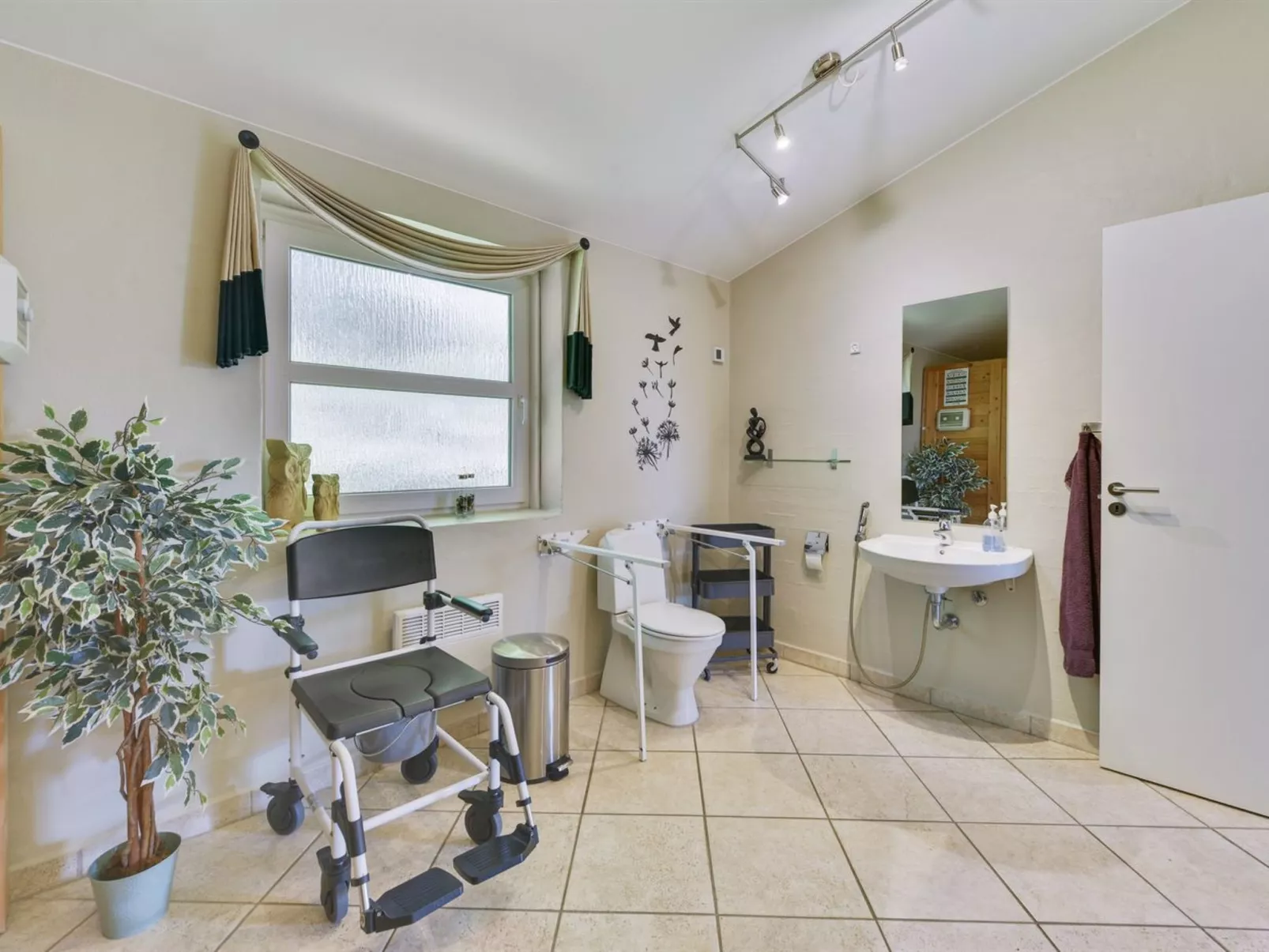 "Najdenka" - 25km from the sea-Binnen