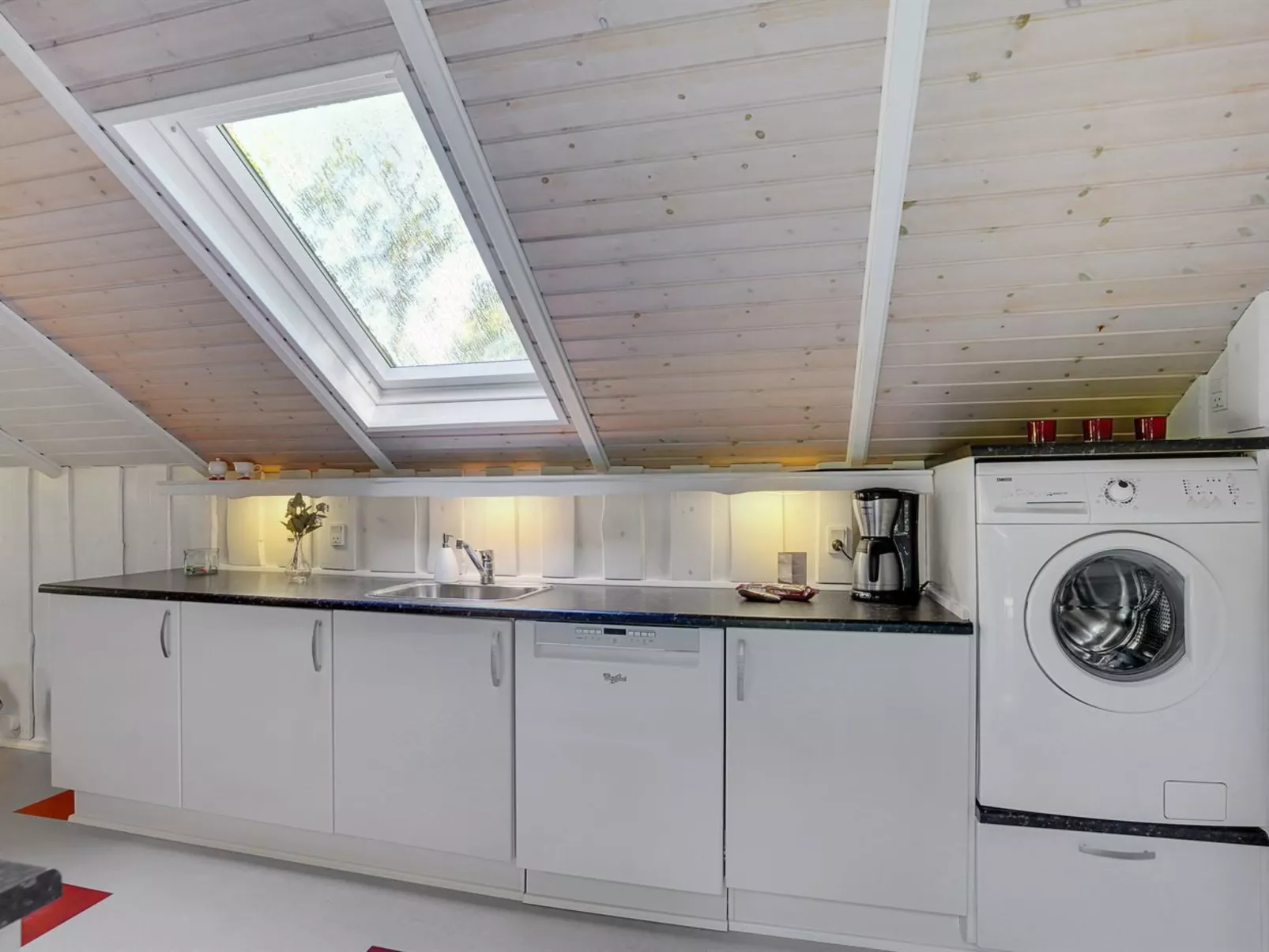 "Jaakoppi" - 25km from the sea-Binnen