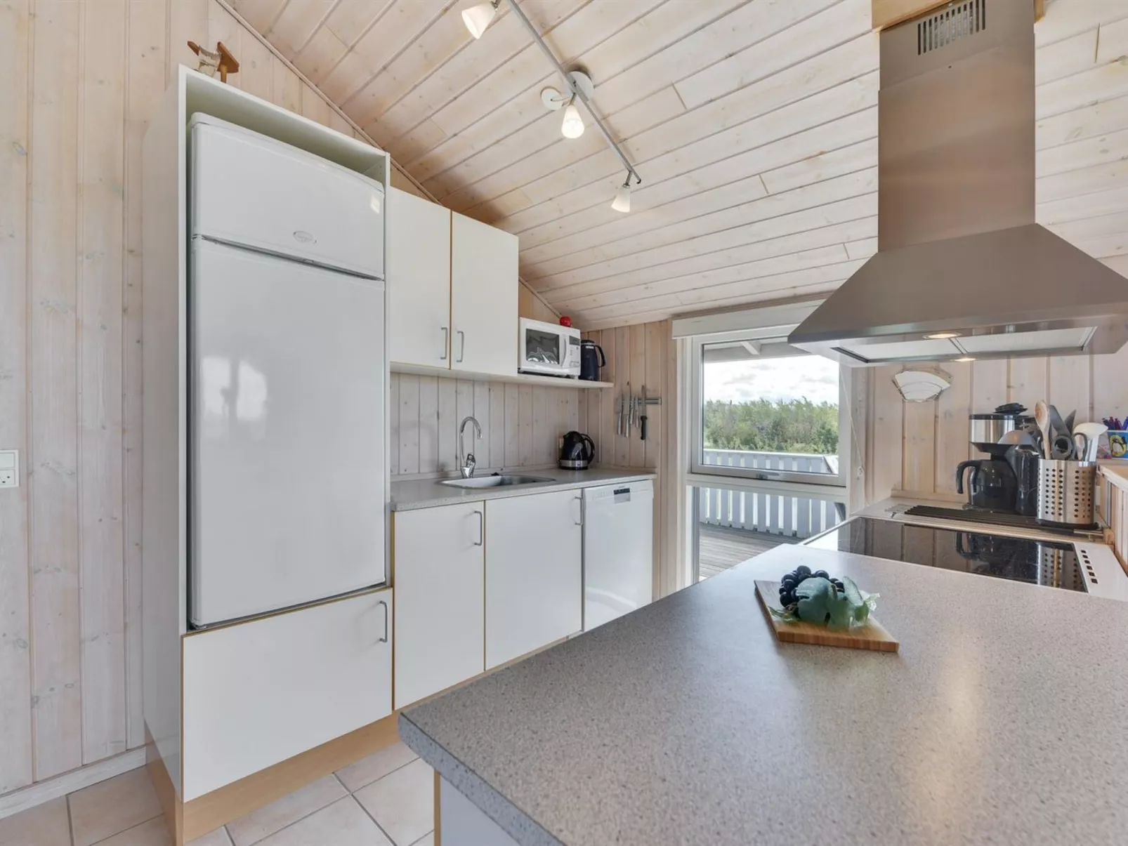 "Claudius" - 1.3km to the fjord-Binnen